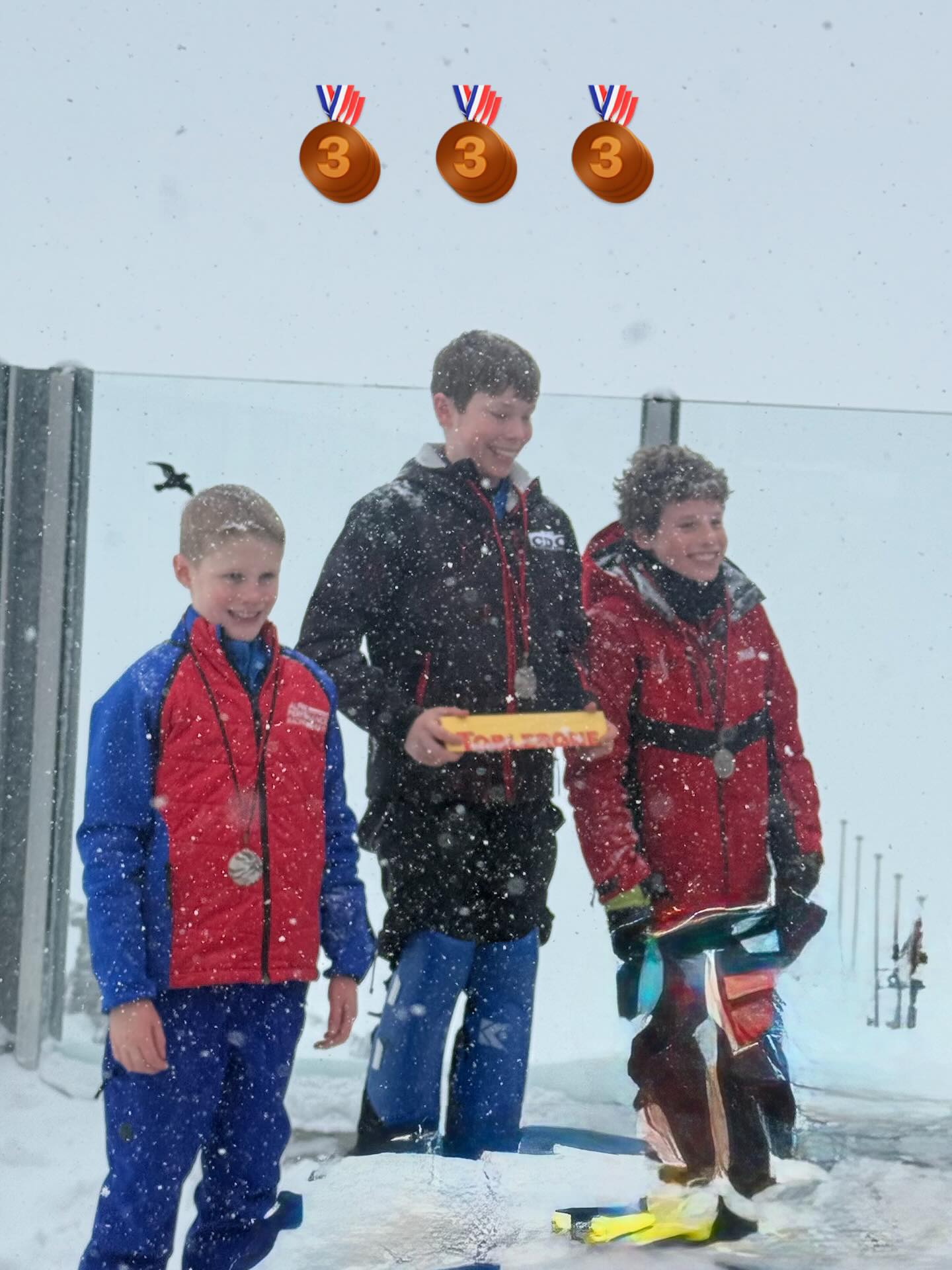 Thats the @thebritishskiacademy Champs done!
Super well done to Jamie (subbed by OH-A) (3rd BSA U12 GS) and Toby (2nd BSA SL)!!!
#spsrc #spsrcski #skiracing #verbier #latzoumaz