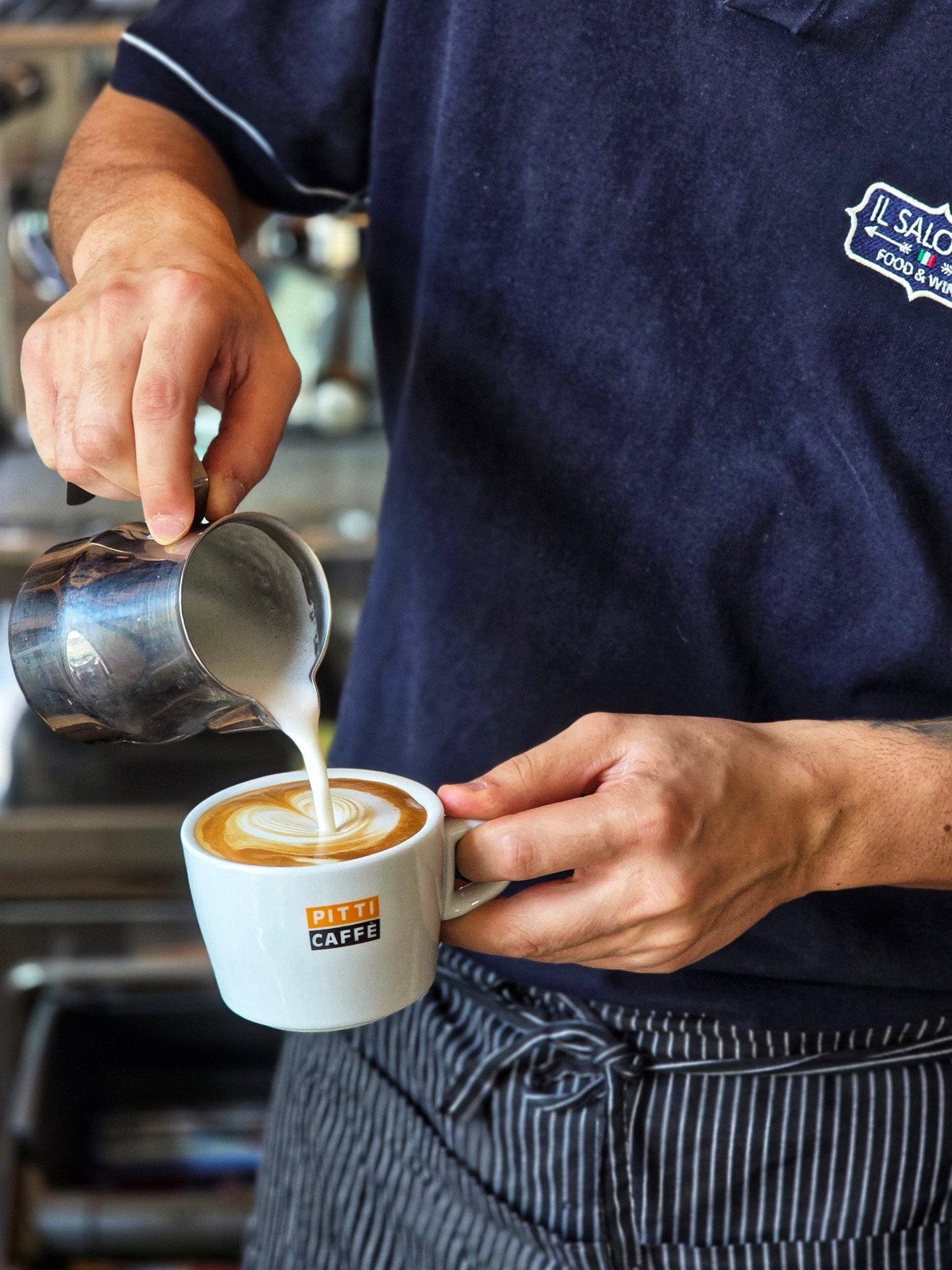 Just a good cappuccino, no rush. ☕️
#Cappuccino #CoffeeTime #ItalianCoffee #SpecialtyCoffee #ZurichCoffee