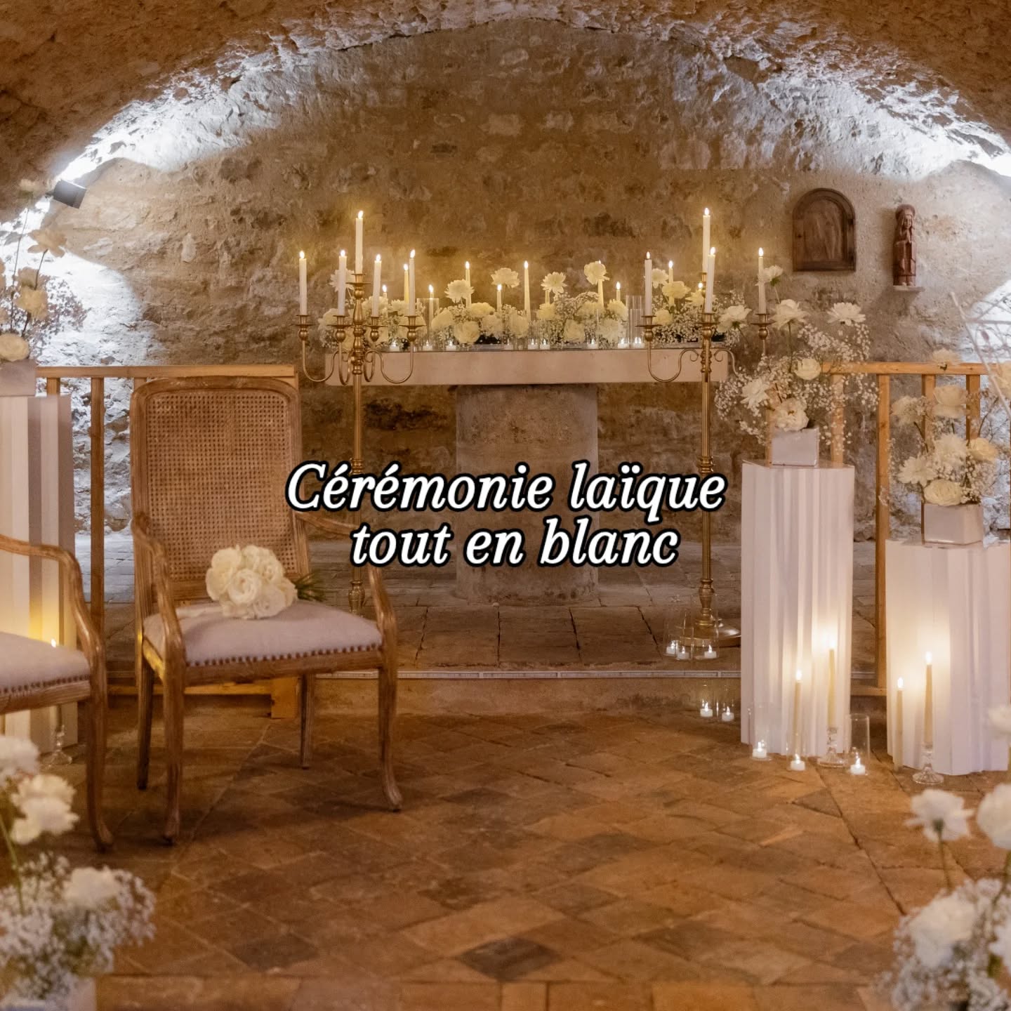 Shooting d’inspiration - Less is More 🤍
Organisation : @mari_on_wp
Photographie : @alexiajarry.photographe
Décoration : @tlfthelittlefactory
Lieu : @abbayedupin
Fleuriste : @fleurs_a_linfini
Mise en beauté : @divineparenthese
Coiffure : @maevapassioncoiffure
Wedding cake : @86lovelycakes
Bijoux : @mauboussin_poitiers
Chaussures : @minelliofficiel
Robe de mariée : @heramariage_
Smocking : @ledresscodepoitiers
Modèles : Coralie & Dimitri
#weddinginspiration #mariage #mariageblanc #blanc #ceremony