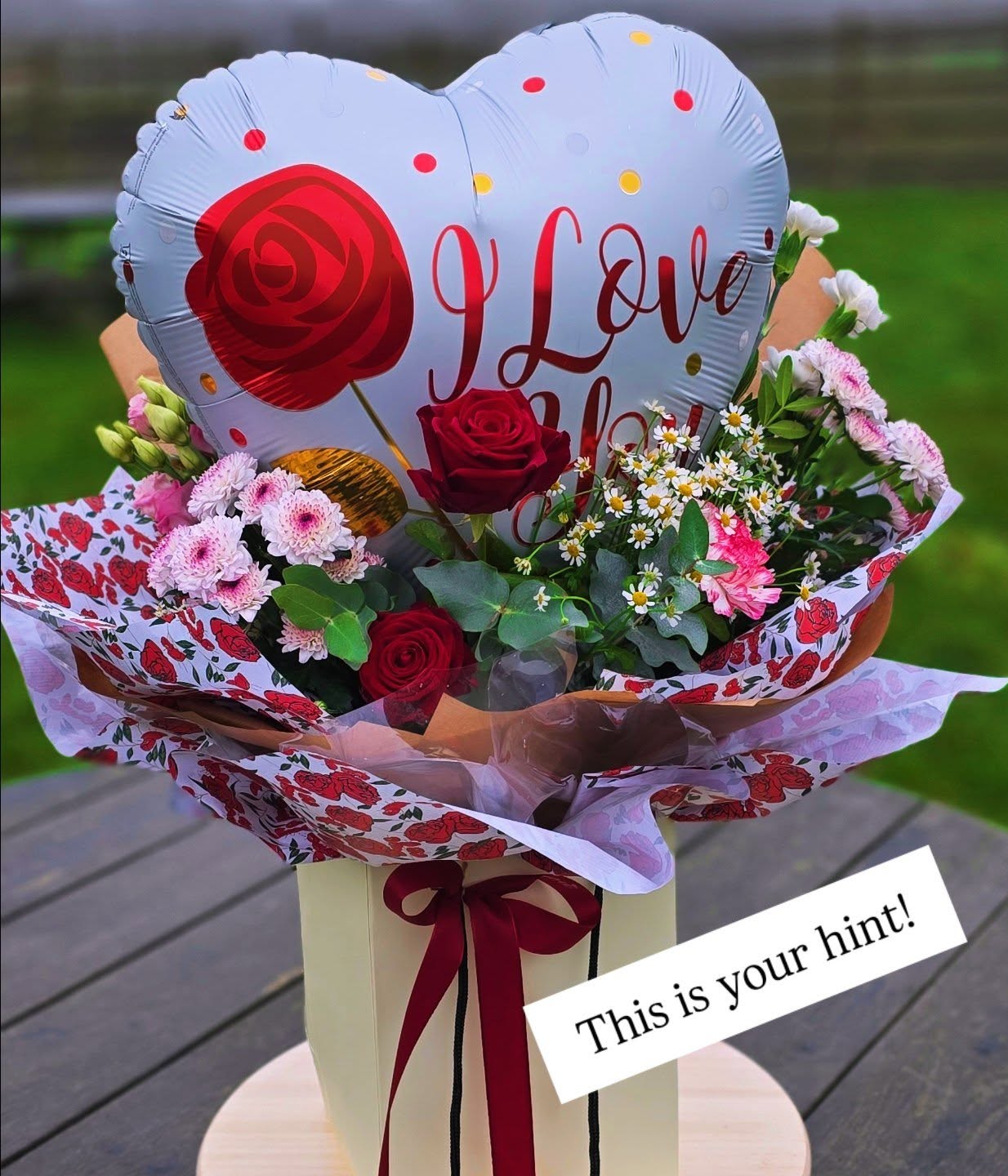 Valentine’s Day bouquets launch Saturday 🌹
Because love deserves more than last-minute panic.
Set your reminder!
#floristinburntwood #valentinesflowers #flowersforvalentines #flowersfor delivery