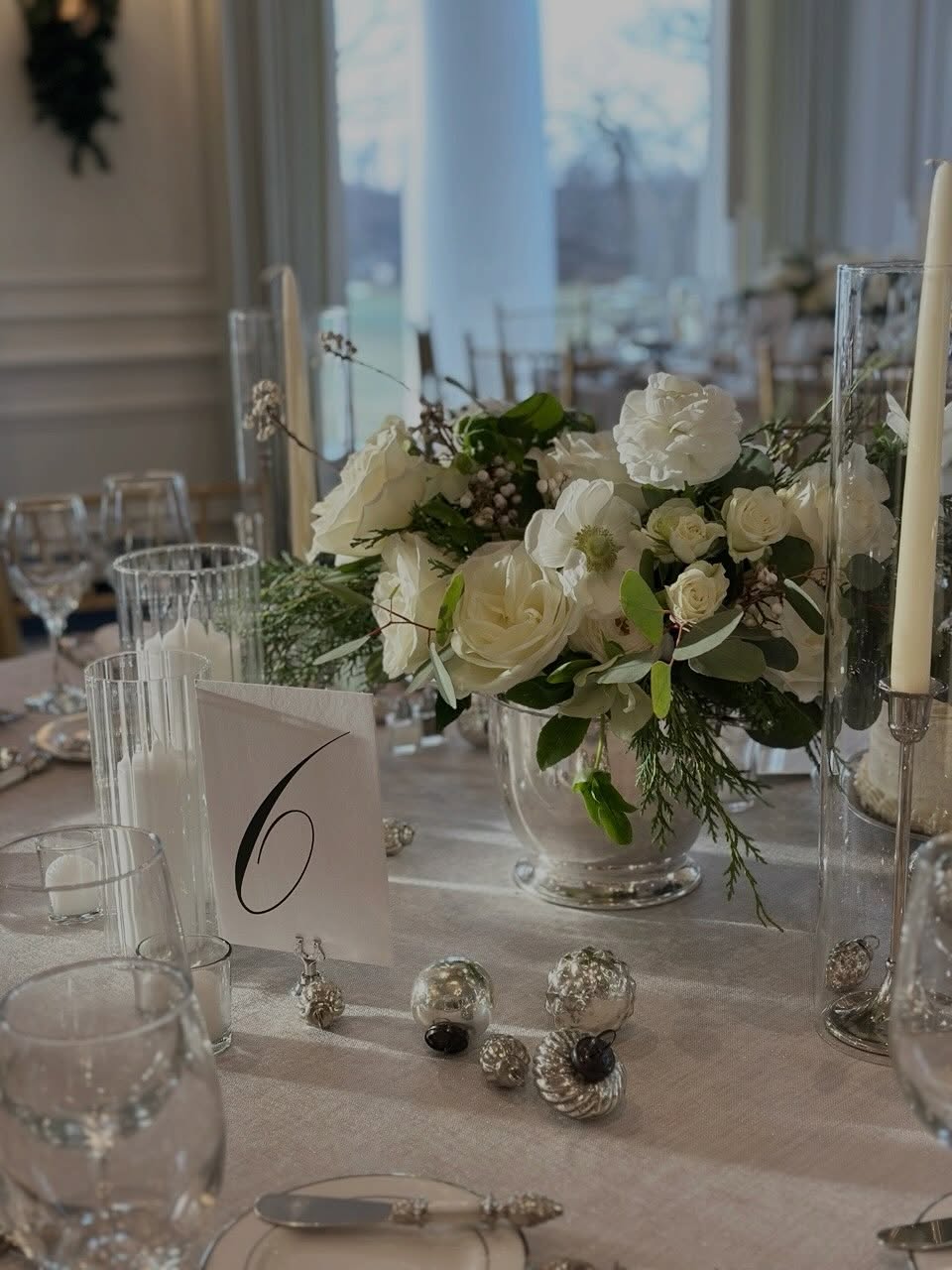 In honor of the “Snow Squall” today, I wanted to share just a few more snaps from this timeless wedding. Winter White, we will never get tired of you.
.
.
.
.
.
.
.
#winterwedding #weddingflowers #weddinginspo #flowers #floraldesign @exmoorcc @elliestyled