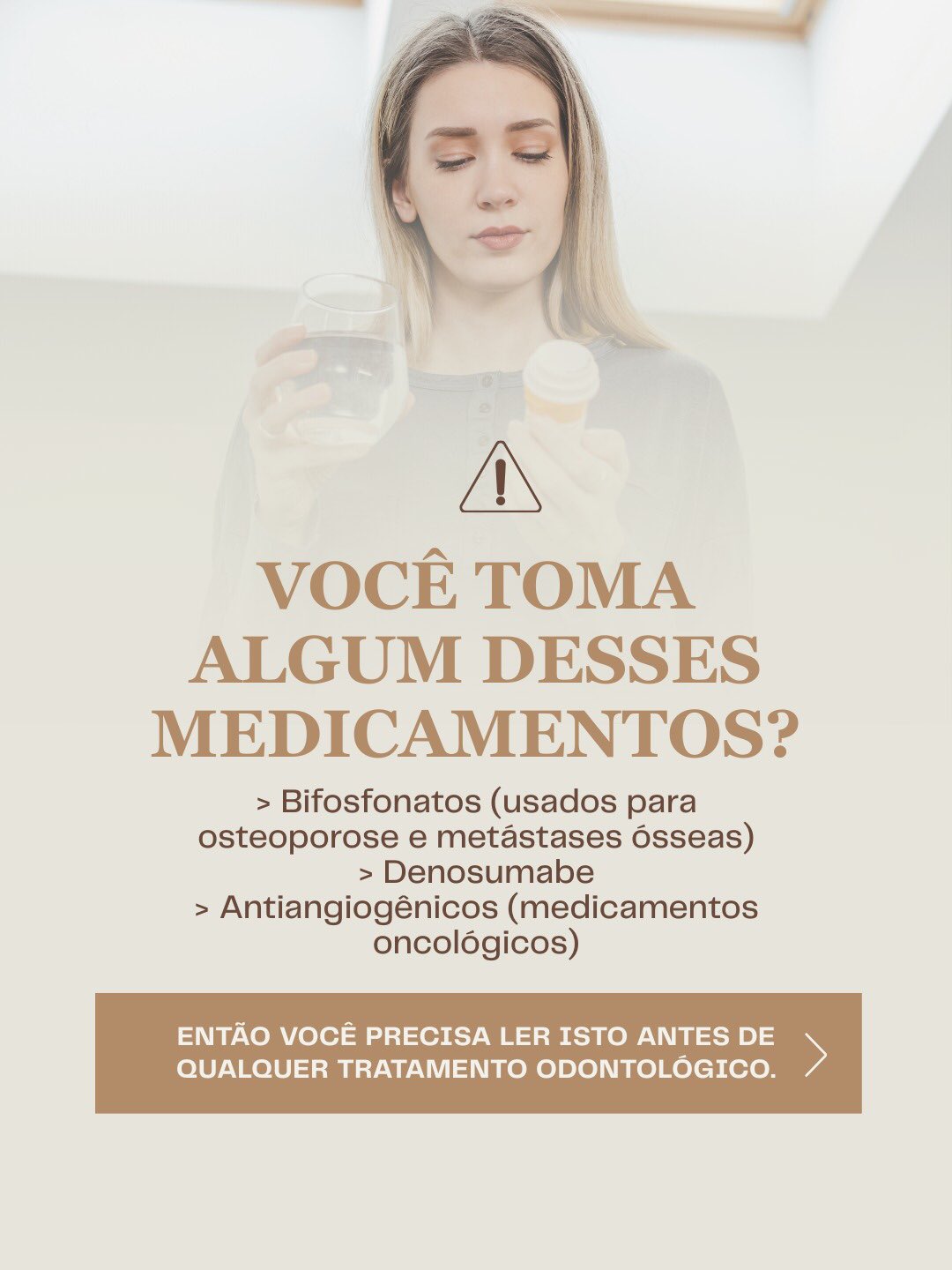 Alguns medicamentos exigem atenção especial antes de qualquer tratamento odontológico.
A osteonecrose (ou osteomielite) associada a medicamentos é uma condição rara, mas séria, que pode ocorrer quando o osso da boca tem dificuldade de cicatrizar, especialmente após cirurgias.
Ela está relacionada ao uso de medicamentos como bifosfonatos, denosumabe e alguns tratamentos oncológicos.
Muitos pacientes chegam ao consultório sem saber que esses medicamentos podem interferir diretamente na saúde óssea e na cicatrização após procedimentos odontológicos.
Isso não é motivo para medo.
É motivo para cuidado e planejamento
👉 Sempre informe seu dentista sobre todos os medicamentos que você utiliza.
E, se você vai iniciar o uso desses medicamentos, uma avaliação odontológica prévia é recomendada, pois pode evitar complicações futuras, especialmente antes de extrações ou cirurgias.
A avaliação correta, o diálogo aberto e o planejamento individualizado fazem toda a diferença na segurança do tratamento.
Se tiver dúvidas ou precisar de orientação segura, agende sua consulta comigo pelo link da bio.
#dentistabh #dentistacirurgiabh #saudebucal #bucomaxilobh #implantodontia