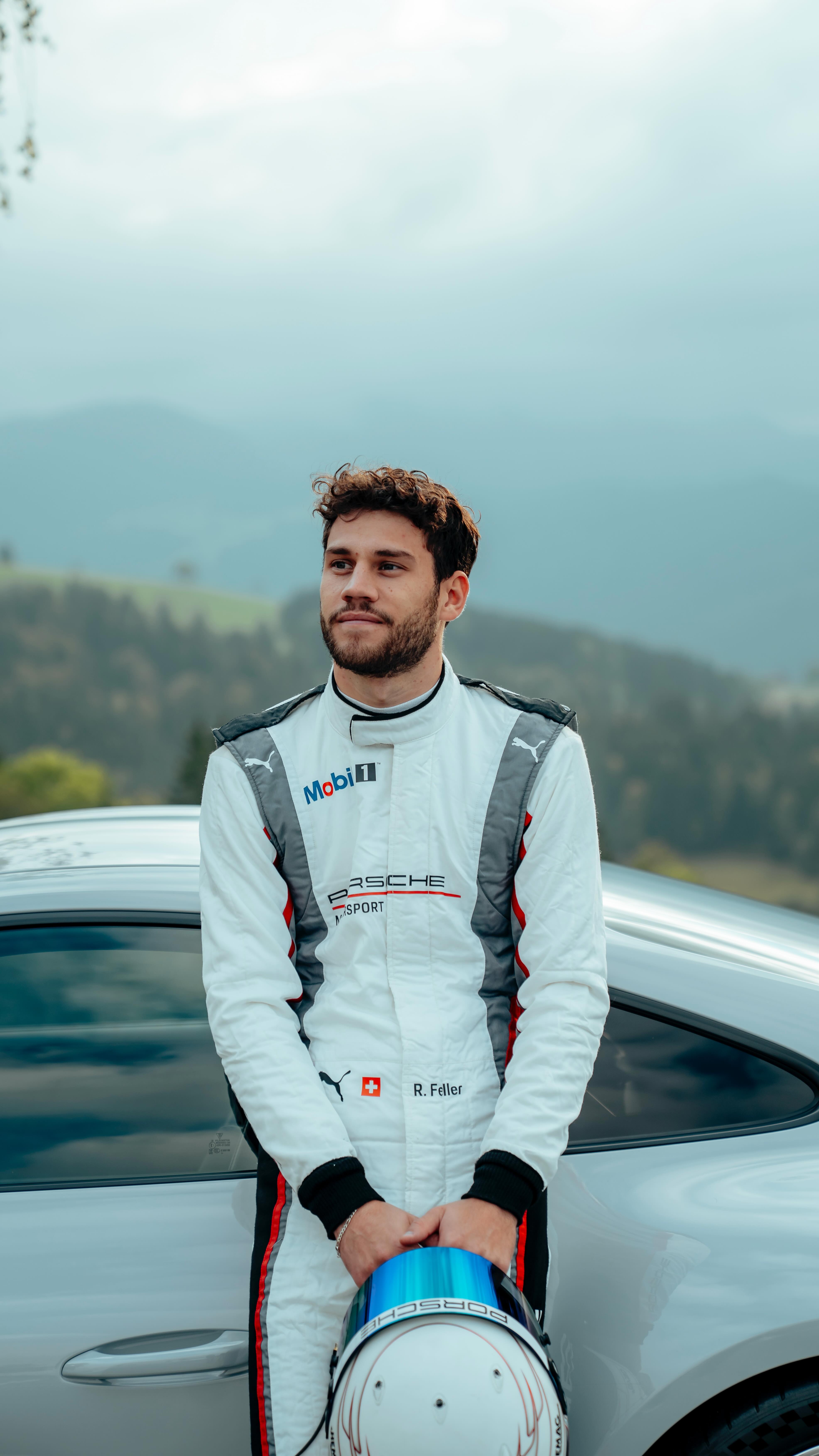 Proud to support and sponsor @ricardofeller1 throughout the 2025 season.❤️🏁
Looking back on a strong year of working together on and off the track!