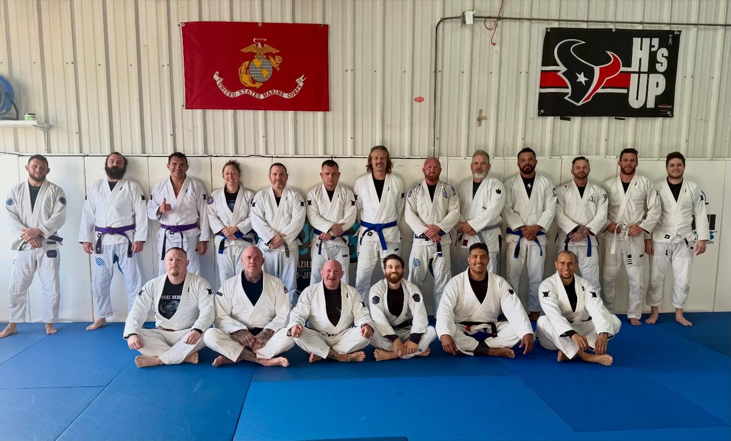 Huge turnout. Great energy. Solid rolls.
🔥 Grand opening + promotions = a total win 🔥
Thanks to everyone who came through — and extra shoutout to those who joined us for dinner after 🙏
👊 KIDS CLASS STARTS TOMORROW — let’s gooo!
📍 League City Jiu-Jitsu
🛡 Team Atos
#LCBJJ #TeamAtos #BJJCommunity #JiuJitsuForKids #LeagueCityBJJ BeltPromotions NewYearNewRolls