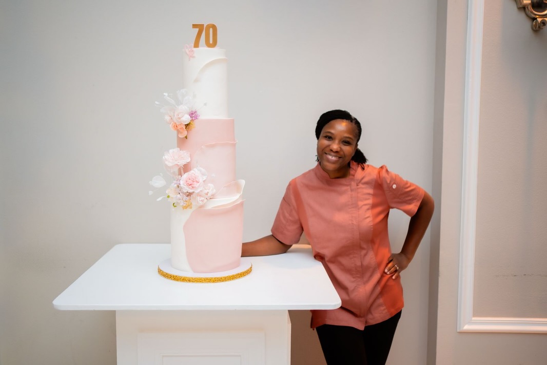 When fam is the event photographer 📸 you get special pictures posing by your fondant cake 😝
Thank you @g_day_photos for capturing both me and this 3 tier cake so beautifully😍 Look at how he grabbed the cake deets to perfection spotlighting the wafer paper florals.
The cake flavors were @tessas.cakes signature vanilla cake with Swiss meringue buttercream filling and the most decadent chocolate cake with layers of chocolate ganache. Lemme tell you! They’re still raving about both the looks and taste of this cake!
#tessascakes #dmvcakes #weddingcakeideas #cakepics #tiercake
Cake topper: @twochicksandaparty