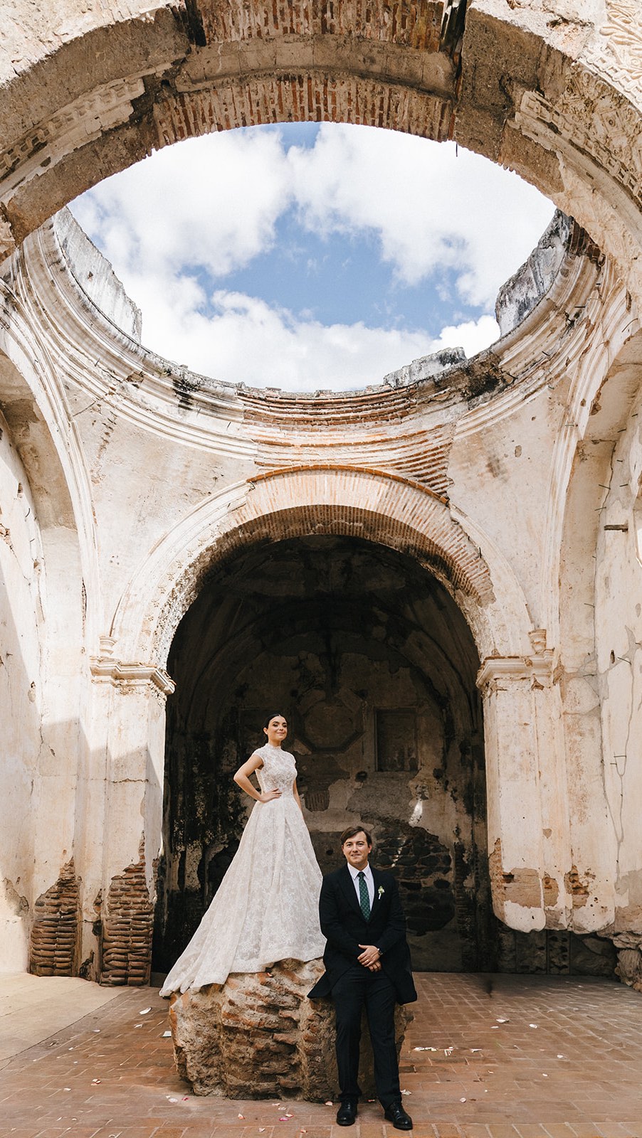 This wedding was the perfect closure for an amazing year, 2025. Been wanting to post it and finally got to it!
Excited to create more art for all the 2026 beautiful couples.
WP: @astridlabbewp @lafolievents
Venue: @villabokeh @frann.alvarez.gt
MUA: @makeupbymonican
Decor: @arysadecor
Party: @masaudioeventos
Second Shooter: @armin_alvarado
Video: @rodrigozadro
CC: @chasingtheveil
#fineartweddingphotographer #guatemalaweddingphotographer #antiguaguatemalaweddings #bodasguatemala #fineartwedding