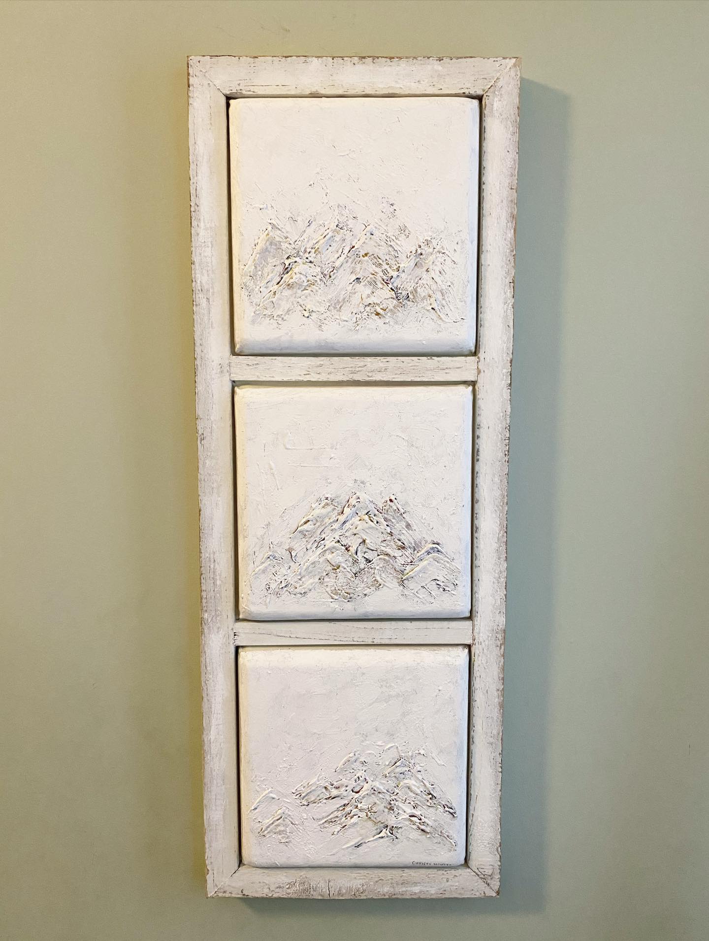 A snowy textured mountain commission piece for the coziest ski hill chalet.❄️
I’ll be sharing more of what I’ve been up to lately so stay tuned for more art reveals.
Have something in mind? I’d love to create it for you!
#commissionedpainting #intuitiveart #painting #soulwork #artiststudio