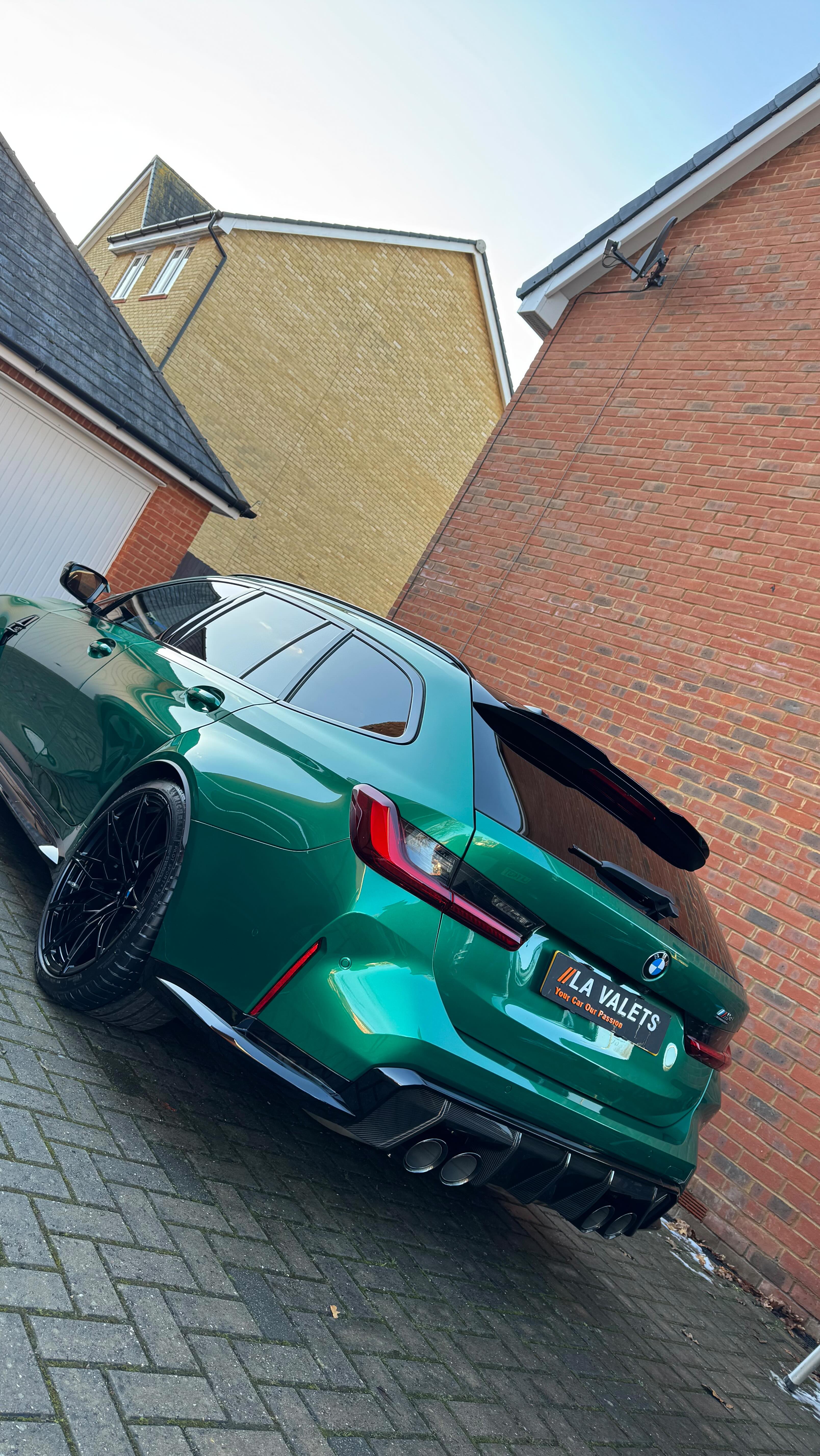 Saturday double maintenance detail with some added extras. Refreshed monthly, all year round โ
๐ถ Deep Cleans
๐ถ Maintenance Plans
๐ถ Ceramic Coatings
๐ถ Paintwork correction
๐ถ New car details
๐ถ Wheeluv Alloy protection
๐ถ Custom steering Wheel Wraps
๐ช Services at your doorsteps
๐ Fully insured
๐ Appointment Only
โ๏ธ 07805593738
๐ฅ info@lavalets.co.uk