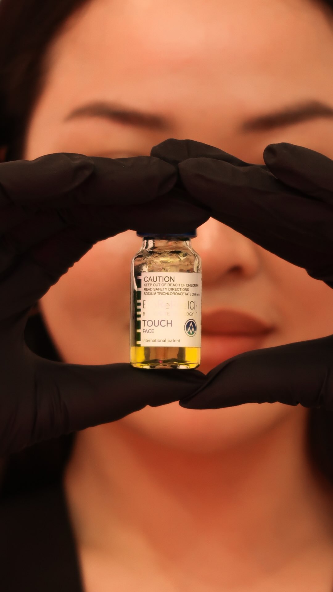 Clearing skin one BioRePeel at a time 🧪💚
Need a new year refresh? This treatment is our go-to for breakout management, skin regeneration & exfoliation.
Perfect for anyone’s skin needing an extra little loving post-holiday season.