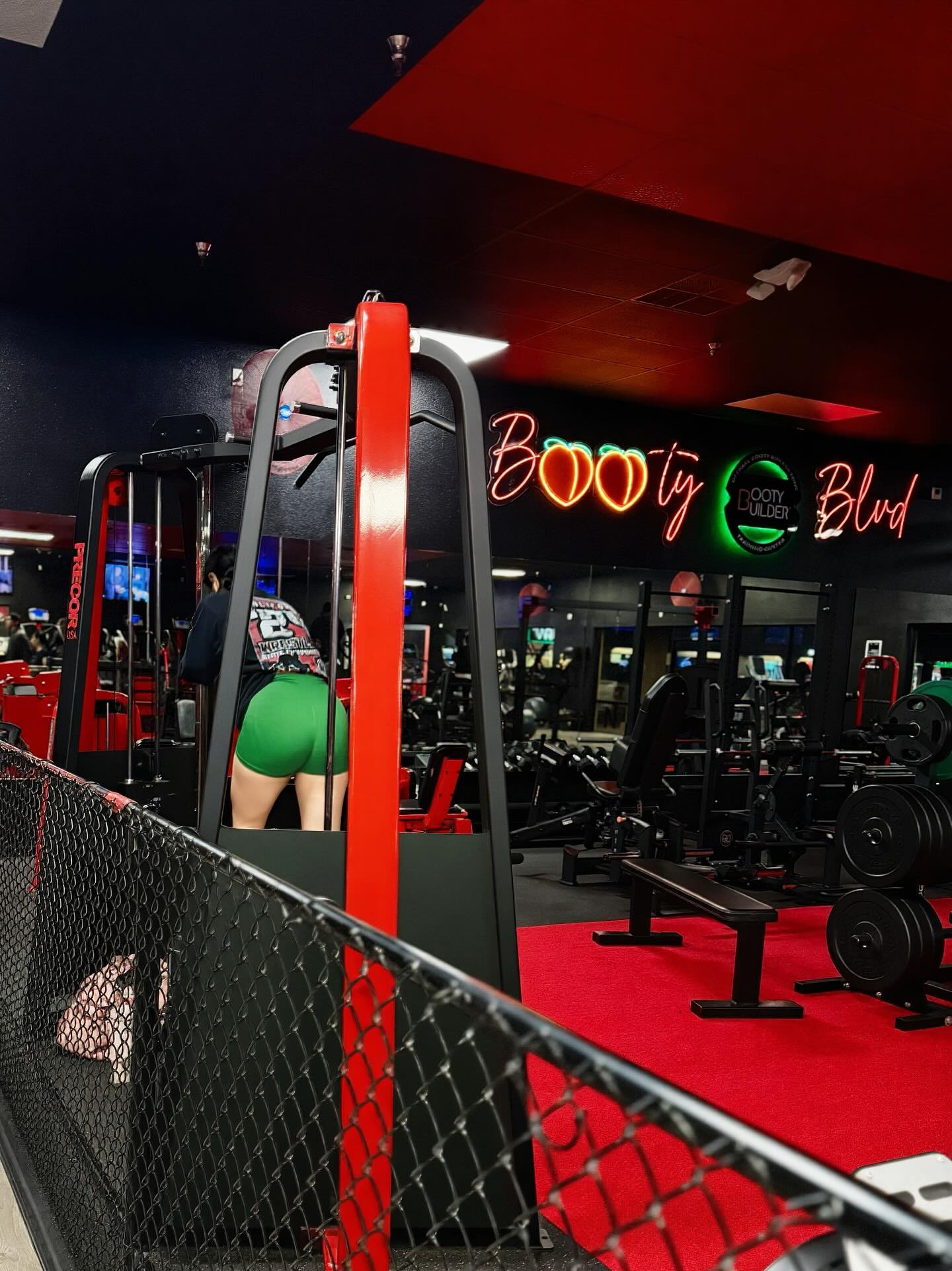 New Year. Same Grind. #FLXFITNESS #GYM #MOTIVATE