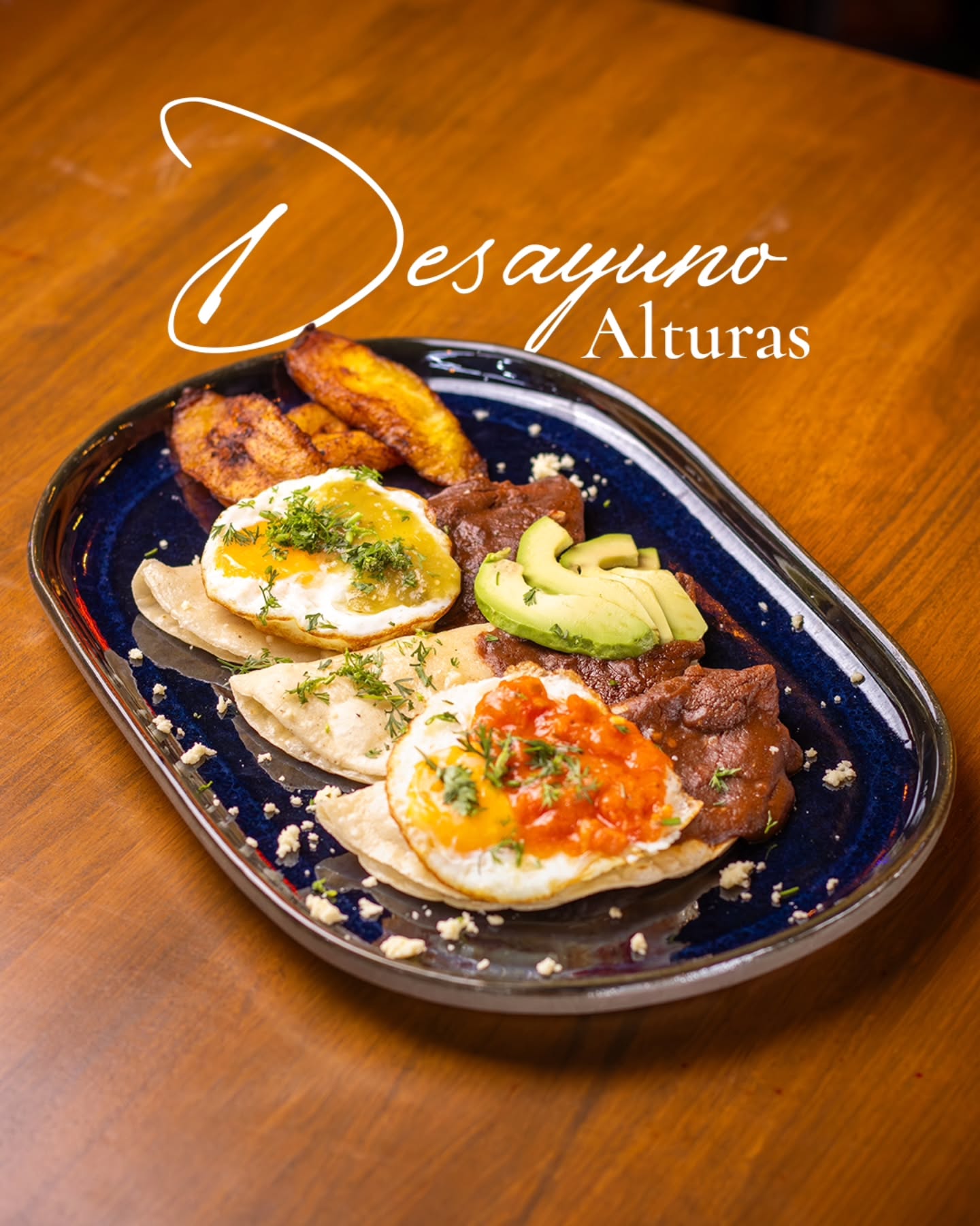 ☀️☕ Porque tú lo pediste, el Desayuno Alturas ahora también está disponible en nuestra sucursal del centro.
Desayuno Alturas:
Un desayuno delicioso, tortillas con queso fresco, aguacate, frijol, plátanos y huevos estrellados, acompañado de salsa verde y roja.
Ven y disfruta tus mañanas en Café Don Alfonso. 💛
#CaféDonAlfonso #MañanasEnDonAlfonso #DesayunoConCalma #SaborTradicional #TuLugarDeSiempre Huehuetenango