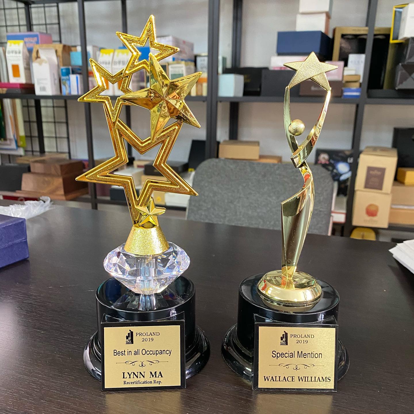 Trophies for our client’s annual holiday party
#trophies #corporategifts #customgifts #awards #newstartrophy