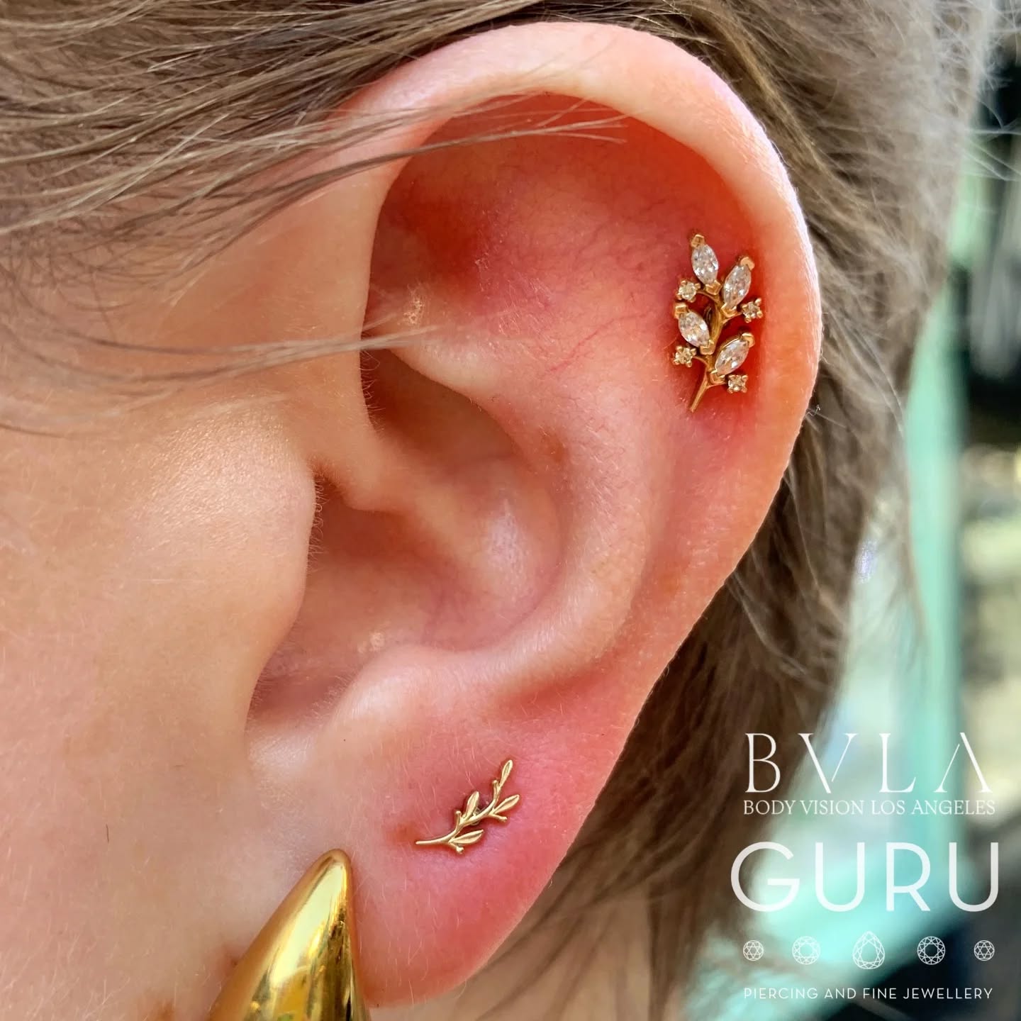 New year or new ear?? 🎉🥳
Here's an incredible little curation we did a while back!!
A delicate "Bittersweet" for the helix, paired with everyone's favourite "Tiny Amity" in the lobes. All set in 14kt solid yellow gold by @bvla / @bvlalove 💎😍⭐🌿
We have availability for piercings this weekend! Link in the bio to book! ⭐
•
•
•
#ukapp #safepiercinguk #earcuration #brightonlaines #earpiercing