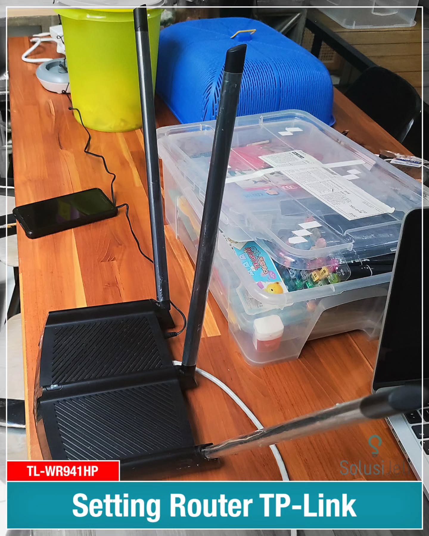 Klien pasang WiFi di rumah. Modemnya ada di dalam kamar lantai 2. Sinyal ke area lantai 1 sangat lemah dan sering putus-putus. Sudah ada router dan sudah tarik kabel ethernet ke lantai 1. Minta bantu untuk settingkan routernya.
Teknisi datang ke rumah Klien di Jl. Datok Tonggara, Kramat Jati. Langsung setting. Beres.
Sekarang koneksi di lantai 1 sudah lancar dan stabil.
#jasasettingrouter #settingwifirumah #pasangwifijakarta #settingwifipanggilan #jasapasangrouter