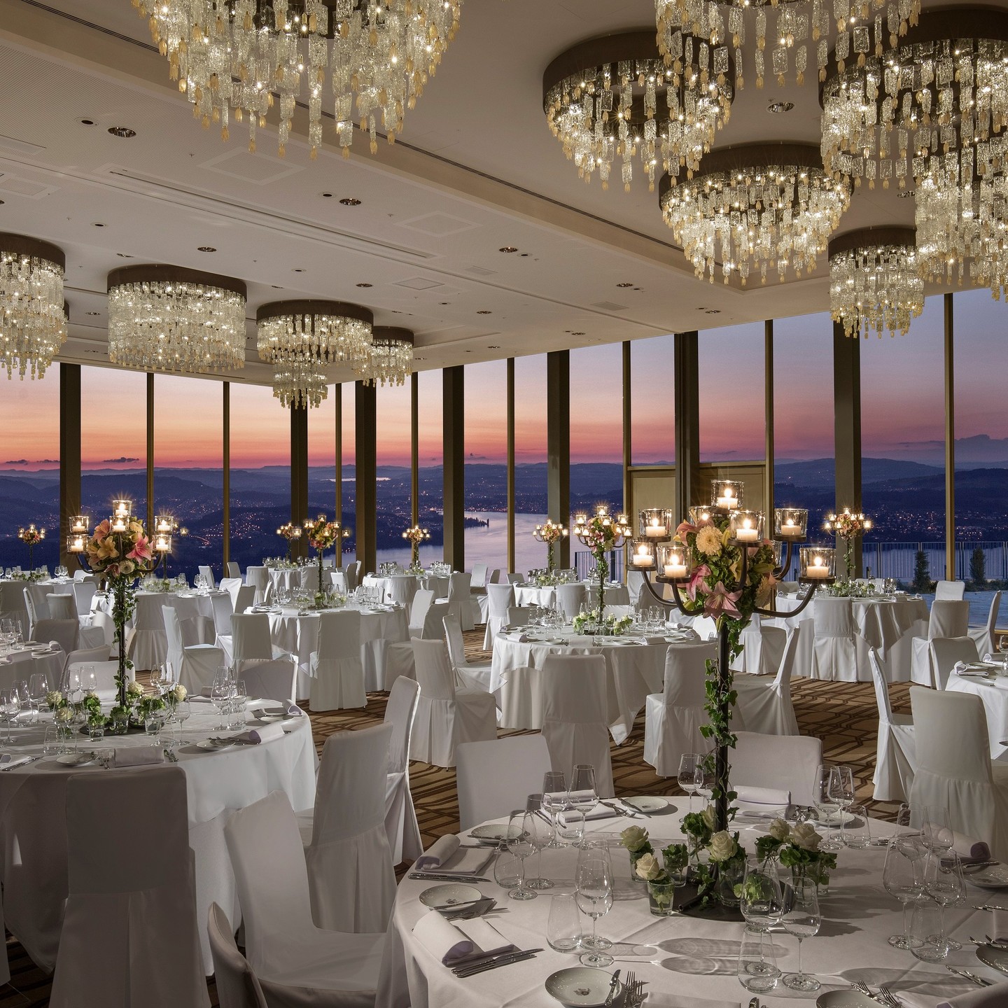 Did you know today was International Mountain Day? How's this for a view! Located in the heart of Central Switzerland, set atop of the Bürgenberg mountain ridge, the Bürgenstock Resort Lake Lucerne boasts 31 unique and diverse event rooms and a grand ballroom with panoramic breathtaking views of the Swiss Alps and Lake Lucerne.
https://www.mintevents.co.uk/
@burgenstockresort
#ballroom #venue #event #conference #swiss
