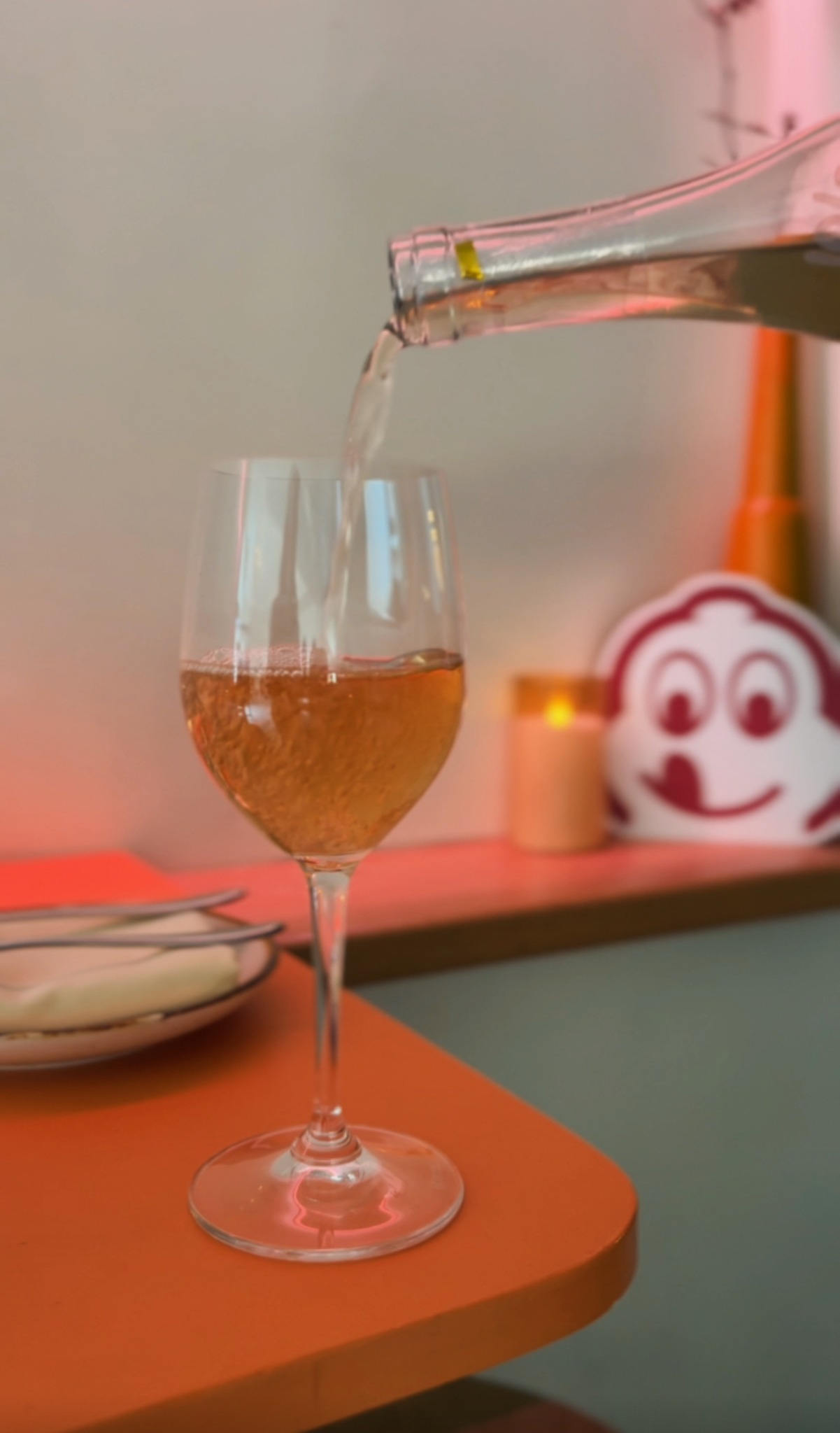 When the bottles are half price, the weekend waits for no one. 🍷
.
.
.
#FavoritesThaiBBQ #TorontoEats #ThaiFoodLovers #WinterDining #TasteToronto