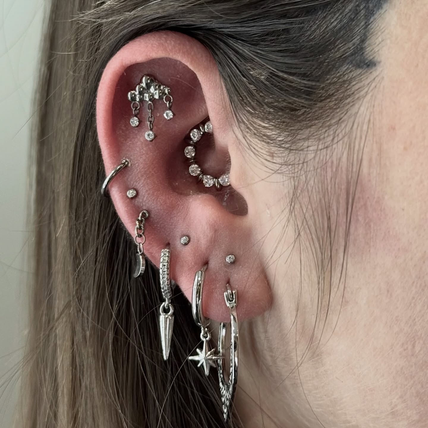 Piercing project our piercer is creating for our tattoo artist, Marcelina ✨
The piercer says there’s still room for more 🫣
what do you think? 👀