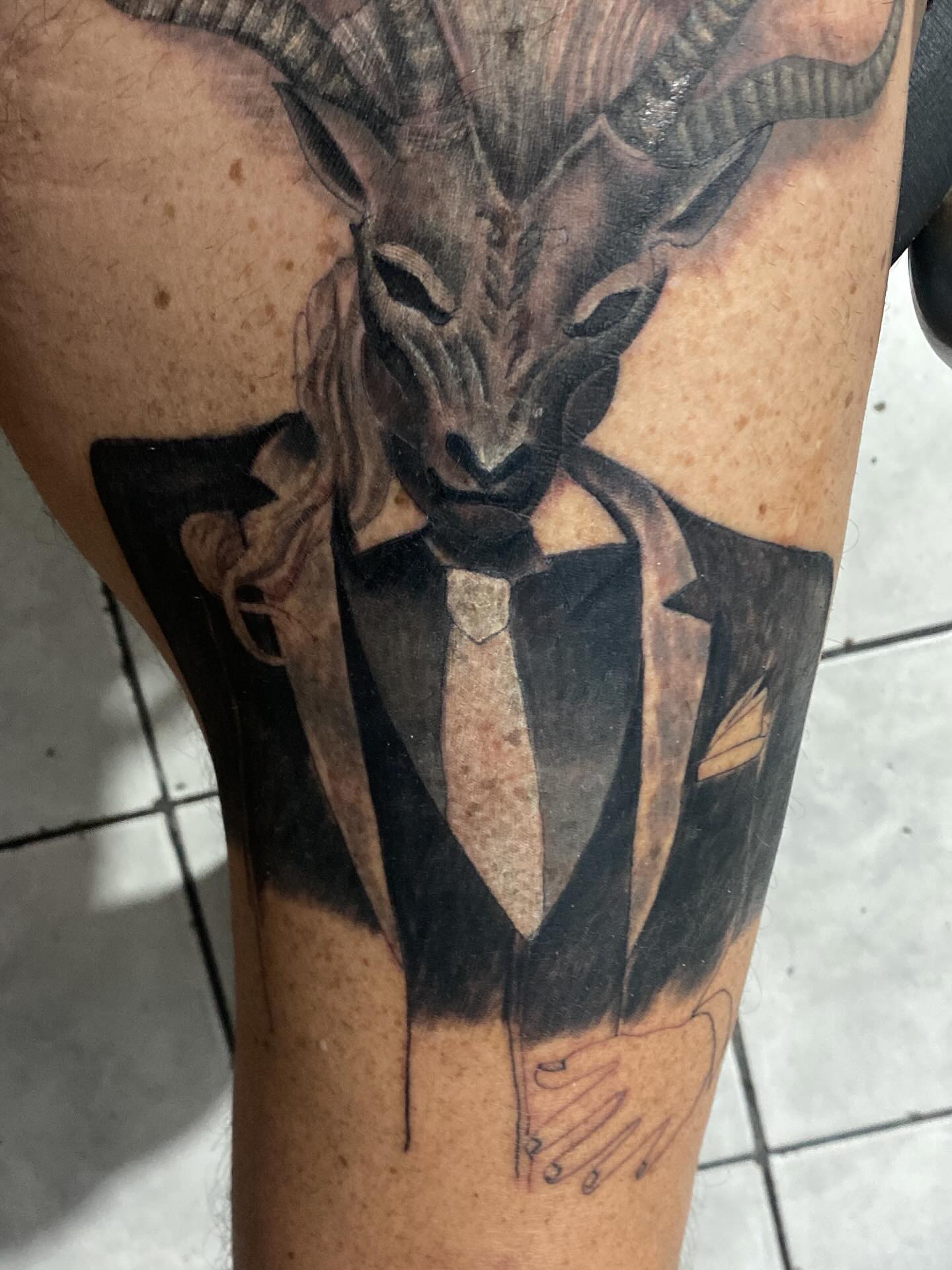 Está aqui feita o ano passado quando estava finalizando. @zunkellertatoo