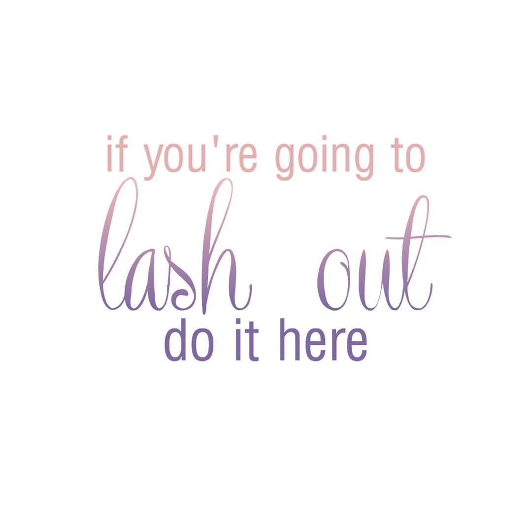 The best way to lash out!!
#lashes #lashextensions #volumelashes #hybridlashes #classiclashes #whispylashes #lashartist #sunshinecoast