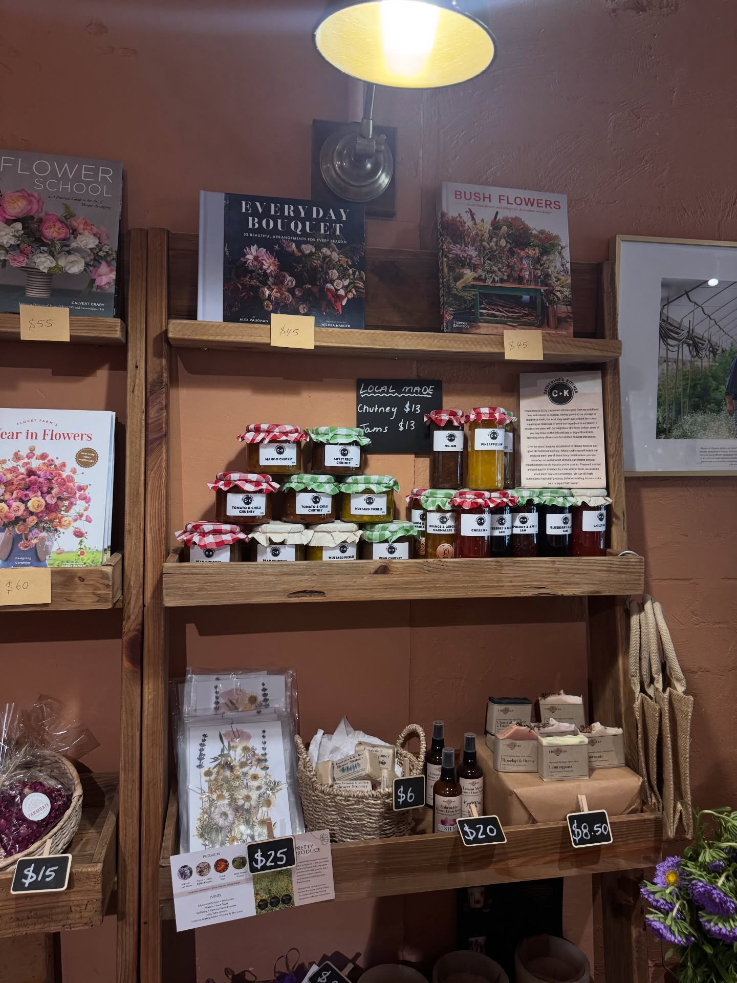 A lovely start to 2026 🌼🌷🌸 Popped by @farmgateflowers_au to grab some fresh blooms for the week and saw my collection sitting proudly!!
Some gorgeous bunches to choose from, and so fresh as always. Beautiful coffee table books, cards, candles and soaps if you’re looking for something for a loved one 💗
