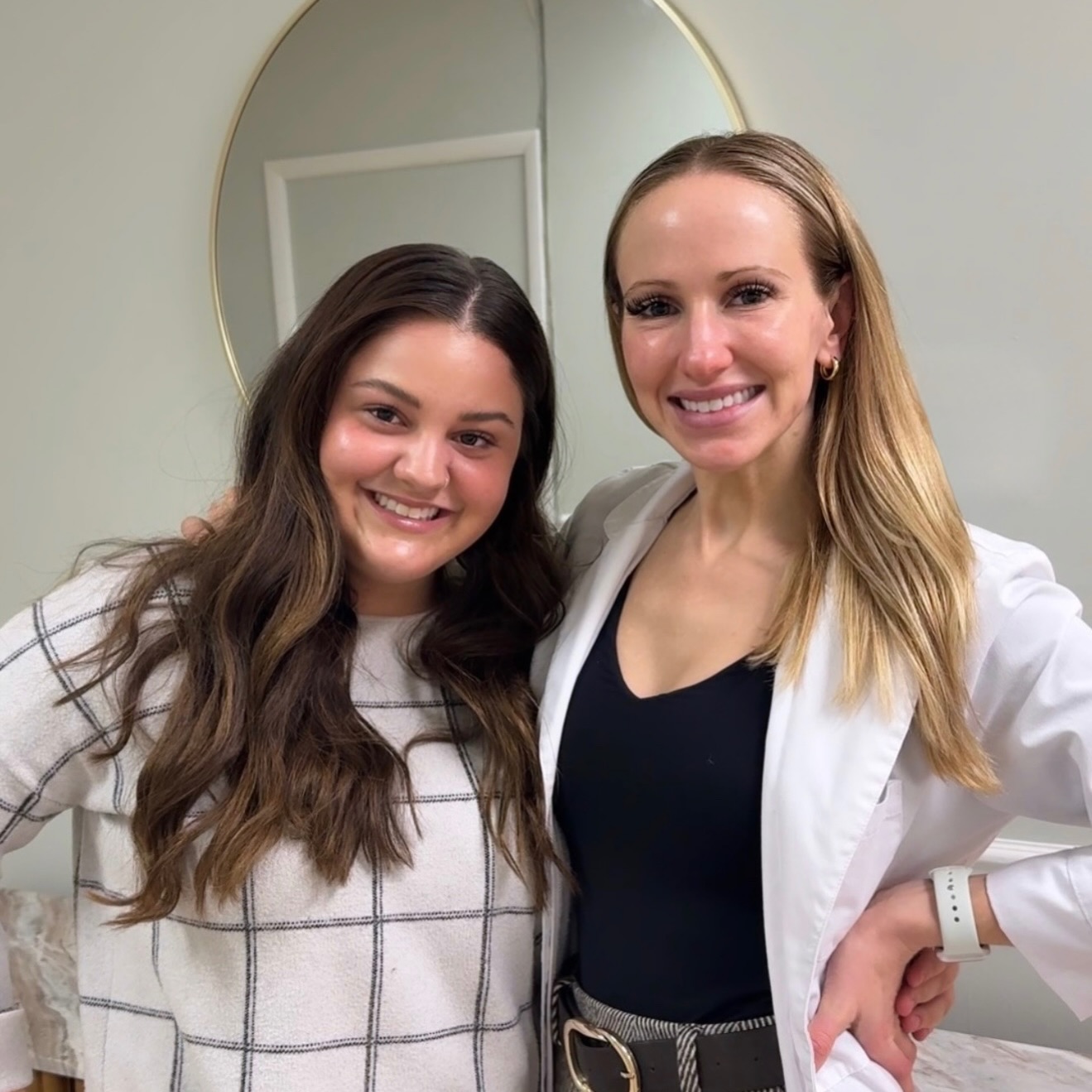 ๐ Welcome to FreshRx, Alexis! ๐
.
It is so exciting to welcome Alexis, licensed esthetician, to our space. She brings a thoughtful and results-driven approach to skin health, pairing advanced treatments with expert touch for beautiful, visible results.
.
Alexis will be offering:
โข Facials
โข Extractions
โข Dermaplaning
โข Chemical peels
โข Microneedling
โข Waxing
โข Lash lifts & tints
.
If glowing, healthy skin and a little guilt-free pampering sounds appealing, Alexis is your girl!
.
๐ Appointments coming soonโฆ. stay tuned! ๐