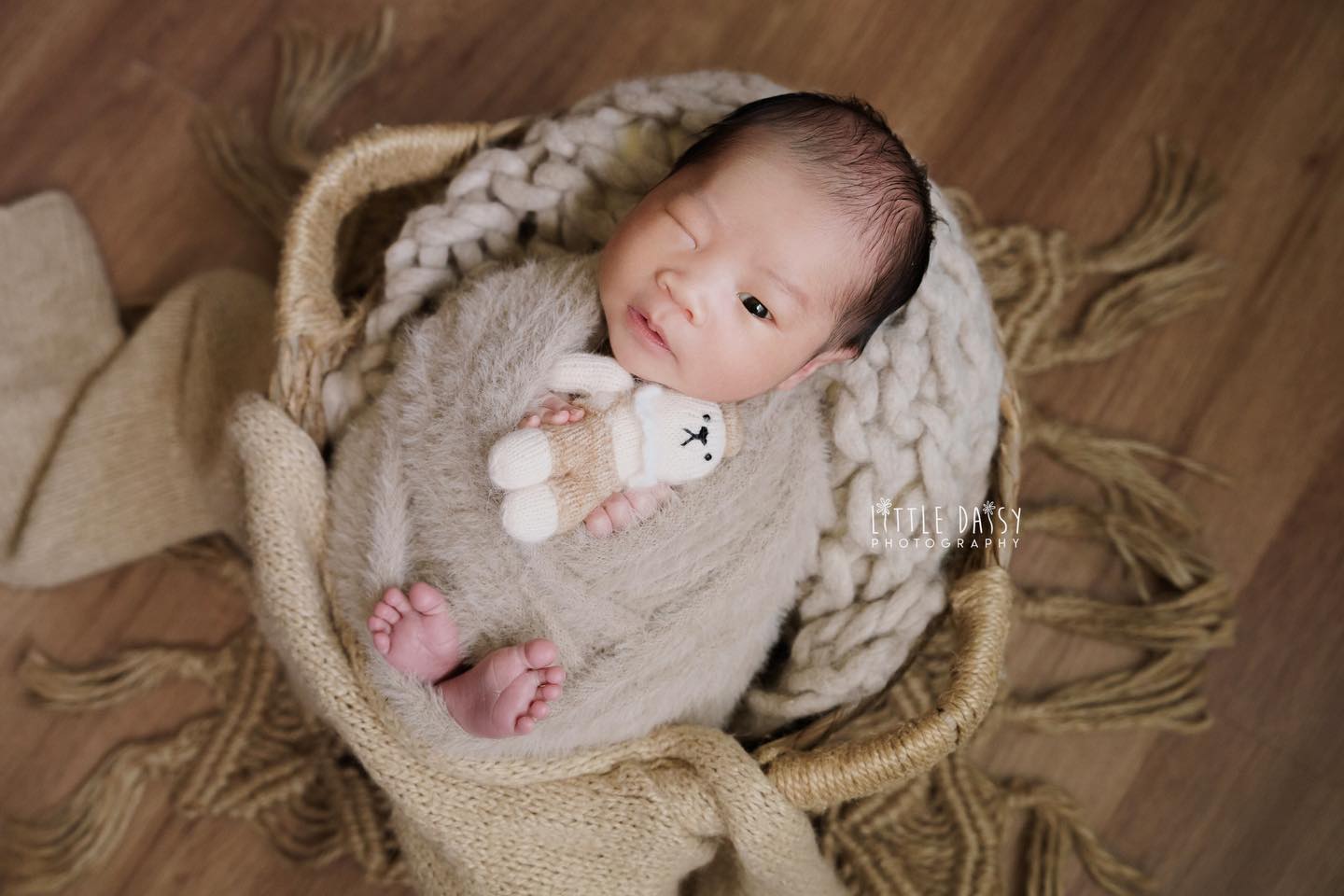 Sometimes the best moments are the unplanned ones 😉💕
#sglittledaisyphotography #sgnewborn #sgnewbornphotographer #sgnewbornphotography #babies newborn newbornsingapore sgmums sgmummyblogger sgbaby sgbabies singaporebabyphotographer babyphotographysingapore singaporenewbornphotograper
singaporenewbornphotography