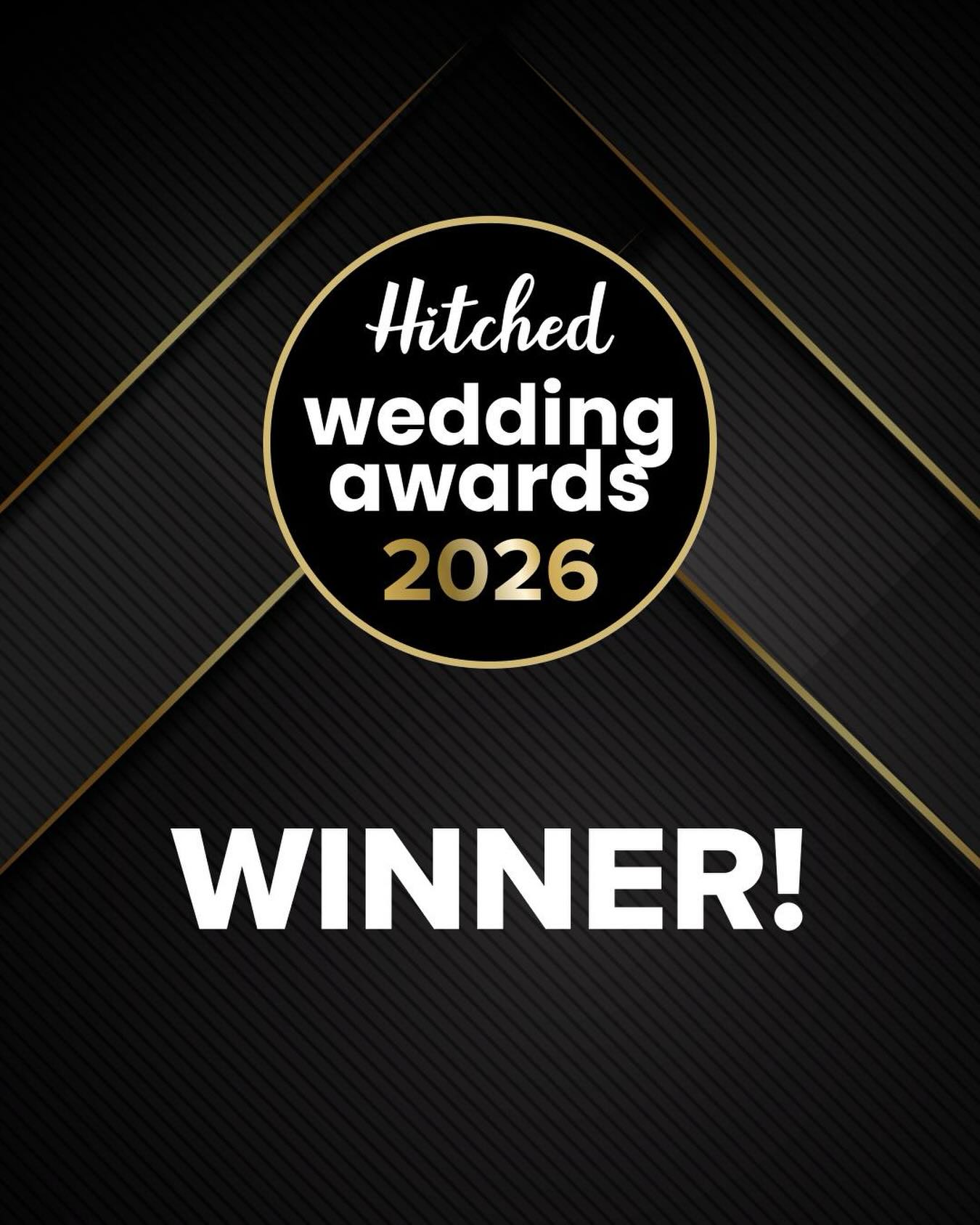 What a glorious surprise this was yesterday! Best wedding celebrant in Kent! Thank you so much to all the amazing couples who took a moment to leave a review for me on @hitcheduk - you are the best ♥️♥️