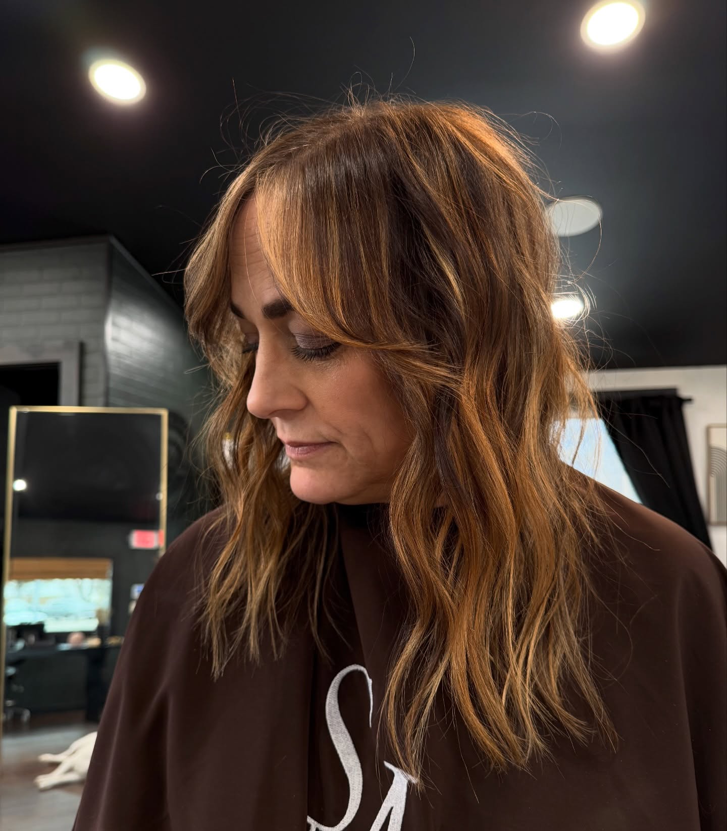 Rich, dimensional brunette with warmth placed exactly where it belongs.
Seamless blends. Natural movement. Color designed to last.
This is the Meraki standard âĄ
Book your Meraki experience through the link in my bio.