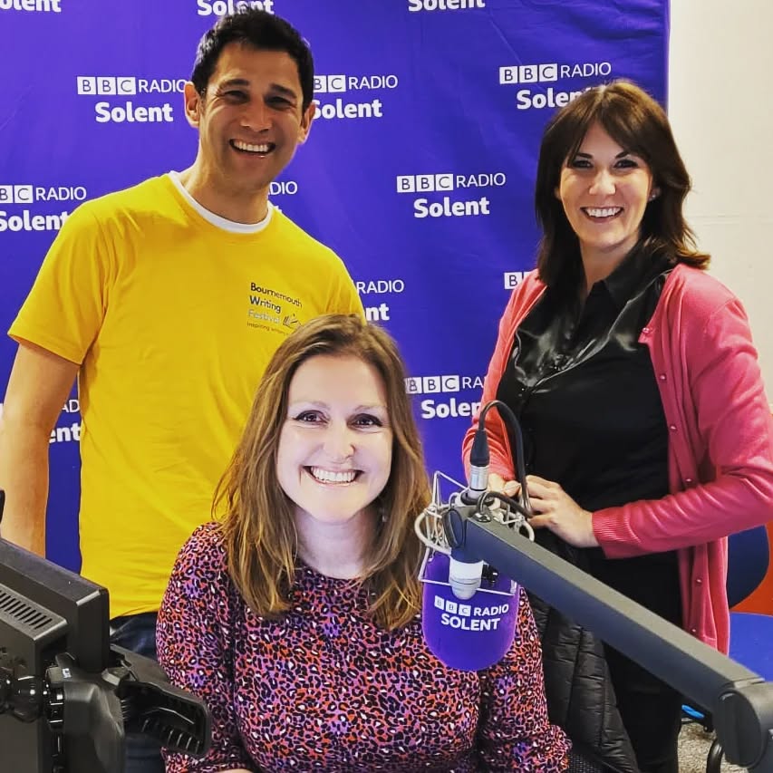 I was on the radio!!!! Delighted to be interviewed by the lovely Lou Hannan on @bbcradiosolent about book design, with Dominic Wong ahead of @bournemouthwritingfestival this weekend.
Listen to it! Link in bio 😁😁
#bookdesign #bookdesigner