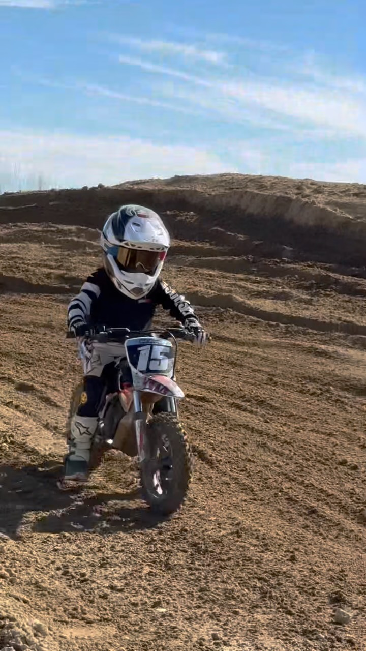 Kids Are So Rad‼️ 🤙🏻
@swapmotoraceseries
#kids #family #motofamily #glenhelenraceway #corbinwaynefoundation