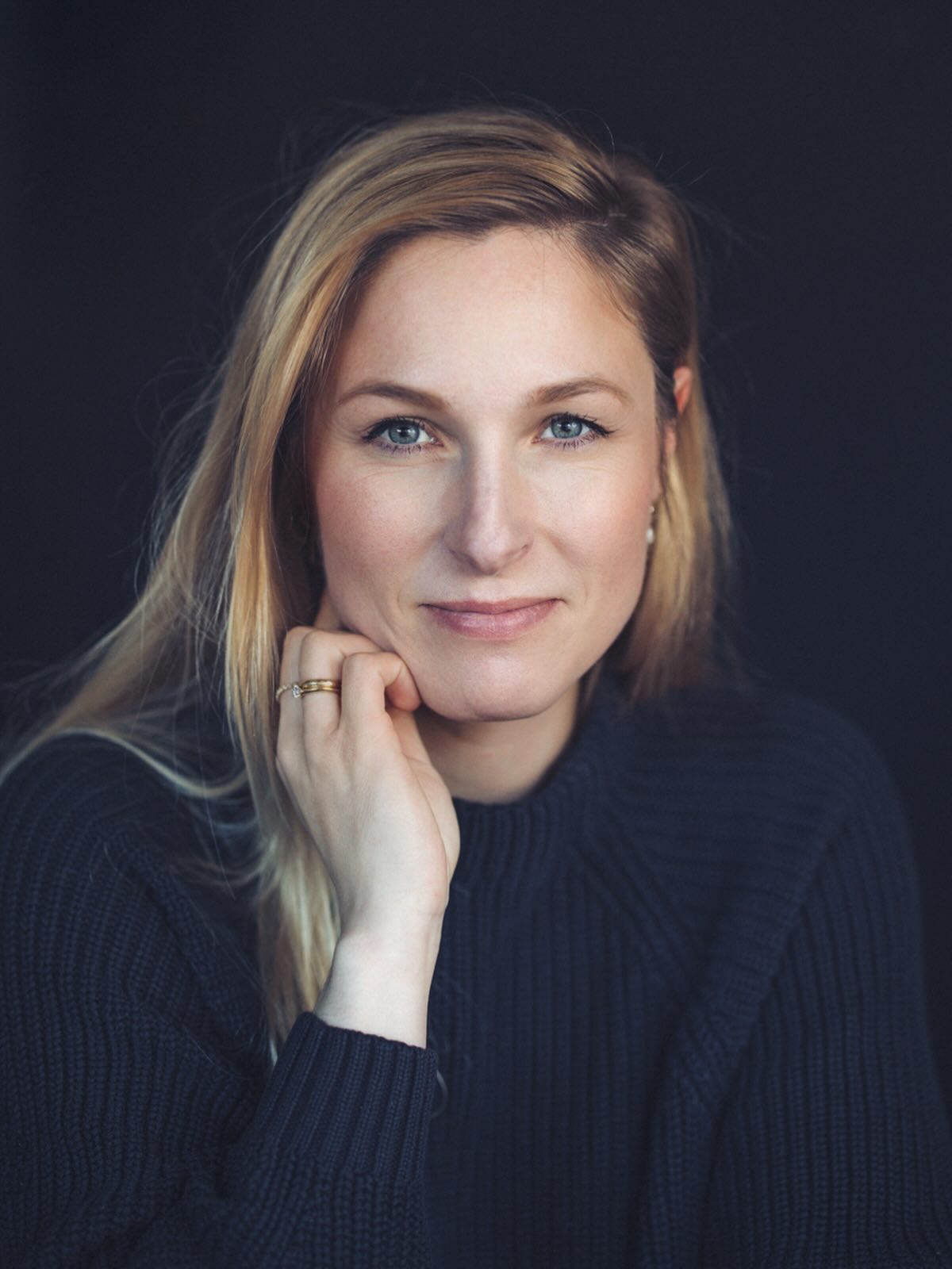 Portret Saskia ✨
✎………………………………..
.
.
.
.
.
.
.
.
.
.
.
.
#portretten
#helenaandsisters #portretten #familiefotograaf #leiden #portretfotografie #fotografiemomente #voorschoten #fotograaf #nederlandsefotograaf #fotografie_nl #creatief #portretfotograaf #modelnl