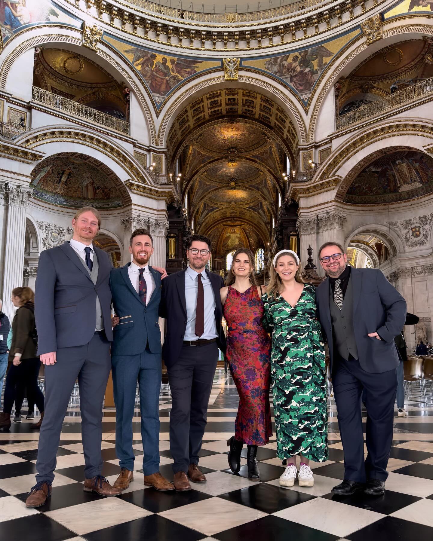 We may not be dressed up for awards season, but we were for the other main event of the year last week - the Byron Christening at St. Paul’s Cathedral! Huge thank you to @andybyron81 and @anyabananya_b for putting together such an amazing day filled with a lot of love and a lot of brilliant people to celebrate Jasmine and Frank.
#stpaulscathedral #london #friends #celebration