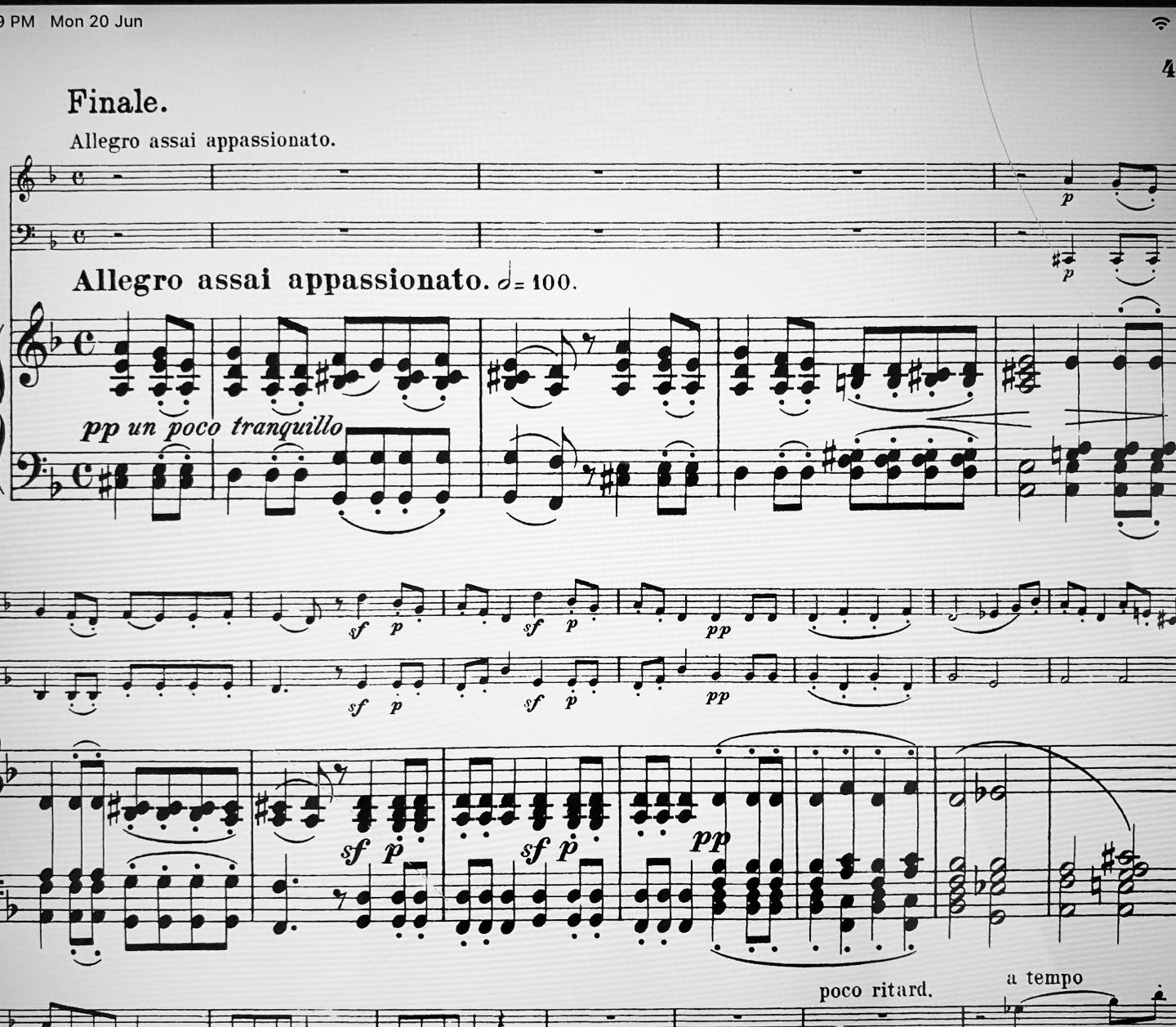 Hello Monday🥱
I have always wanted to play this Mendelssohn trio but learning it + recording it in less than a month?🤯
wish me good luck🍀 #musicianlife #發揮小宇宙