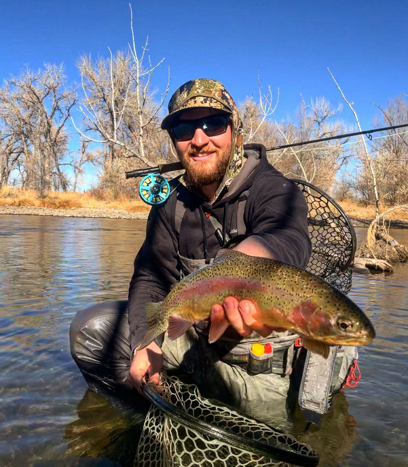 Saturday stick up. She couldn’t resist the BWO dry.
•
#flyfishing #bluewingolive #rainbowtrout #dryflyfishing #keepemwet #fallfishing #flyfishcolorado #catchandrelease