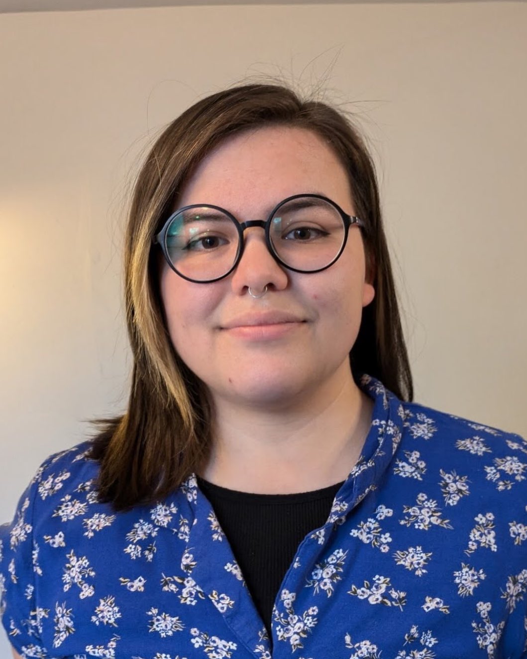 We’re excited to welcome @t4tstudio to Raven’s Rookery!
Harmony/Huong has been hand poking since 2018 and tattooing by machine since 2024. They’ve loved art since they were young, graduated from KCAD with a degree in art history and have been making ceramics and painting alongside drawing and tattooing.
They love tattooing a variety of subjects and styles but especially Chinese inkbrush, pointalism, adornments, Vietnamese block prints, realism, and abstract expressionism. Check out their page to see their work and booking info!