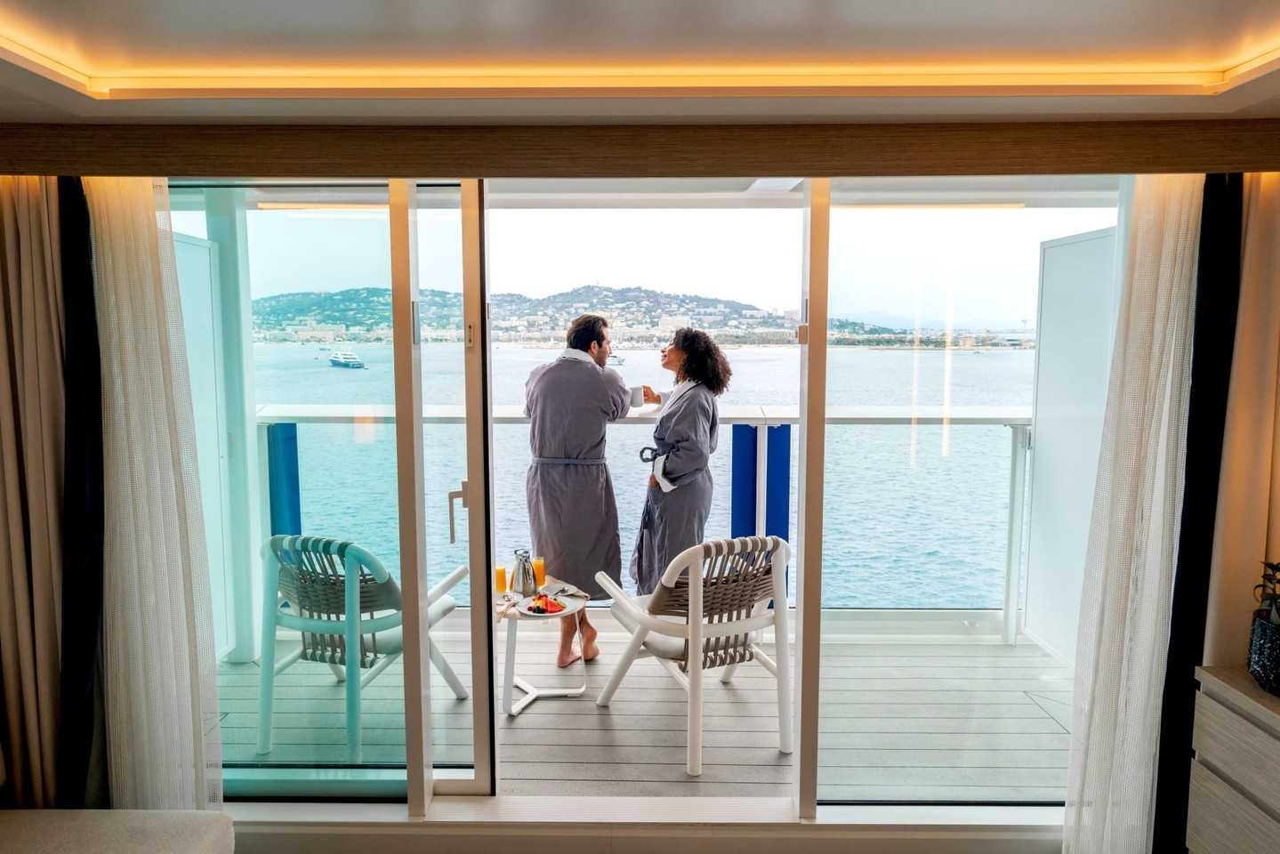Skip the cooking this Thanksgiving and treat yourself to an elevated getaway with Celebrity Cruises! 🍽️🚢 Enjoy world-class dining, stunning destinations, and unforgettable experiences. 🌟 Ready to sail into relaxation?
Contact me today to book your Thanksgiving escape!