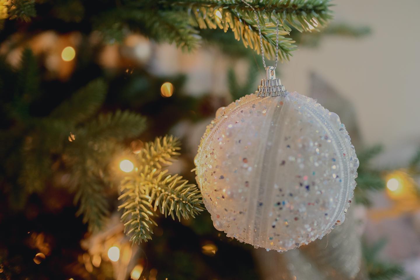 New Blog Post✨ I’ve written a new blog on my favourite Post- Christmas Organisation and Decluttering tips. If you’re in the process of taking down your Christmas tree or packing away the decorations, check it out! Link in bio!
I’d love to know your thoughts!