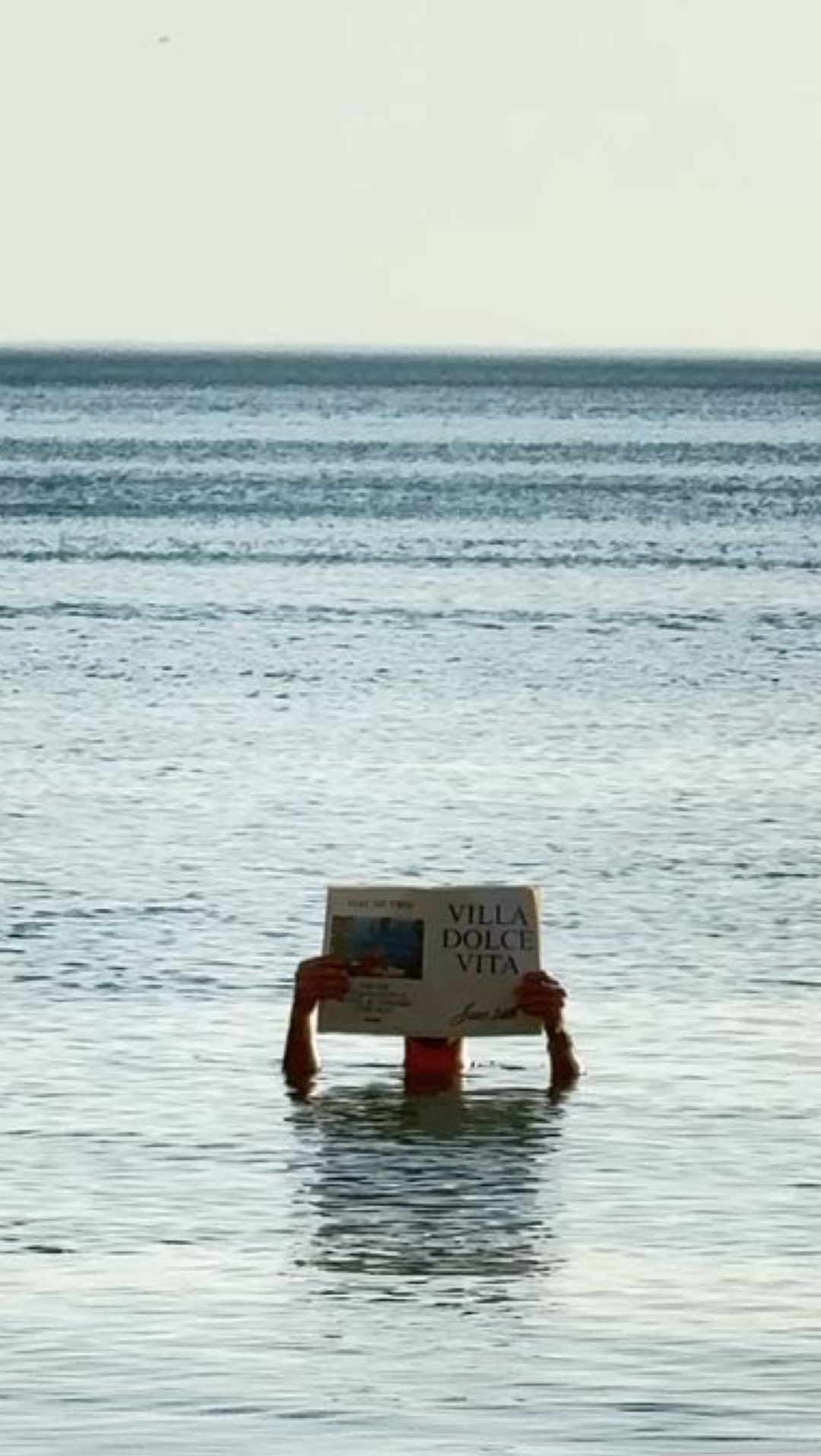 Some days, showing up online feels easy, the ideas flow, the creativity’s there and I’m in my element. Other days, not so much.
I get it. The pressure to constantly create, to show up, to have something new to say, it’s real. And maybe that’s exactly why I’m so passionate about helping other businesses grow and thrive through creative visuals.
Because when it’s your brand, your story, my creative brain lights up.
But when it’s my own? Sometimes I’m right back where you are; overthinking, second guessing, trying to find that spark again.
If you ever feel like that too, just know you’re not alone.
That’s what House of Sonder was built for: to make creating feel a little lighter, a little easier and a lot more inspired 💭
#contentstudio #houseofsonder #creativestudio #branding #smallbusiness