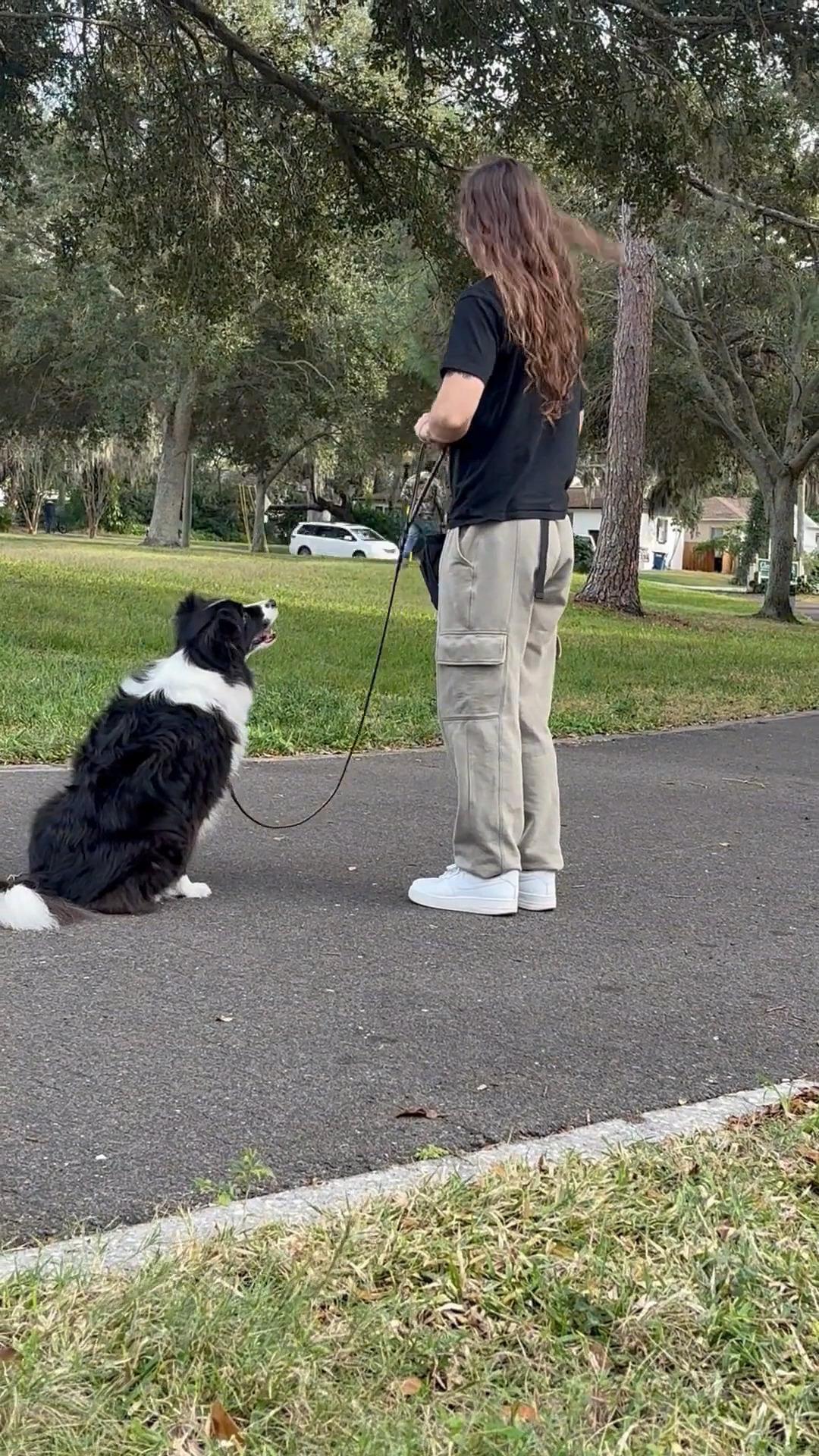 Lots going on…and Puff is practicing calm observation 🐾 Liana is marking and rewarding Puff for noticing the other dogs without reacting, not for sitting or staying locked on her. Puff has had some reactive tendencies, so the goal here is calm awareness, not avoidance or stillness.
We’re letting Puff take in the environment and reinforcing the moments she can do that thoughtfully and calmly. That’s how real-world focus and regulation get built, without forcing positions that don’t address the underlying feelings. Puff is working through it here, and this is important progress.
👉 Where does your dog find it hardest to stay calm around distractions?
#LianaFitCanineConditioning #VirtualDogTraining #ConfidentCanine #PositiveReinforcement #RealLifeTraining