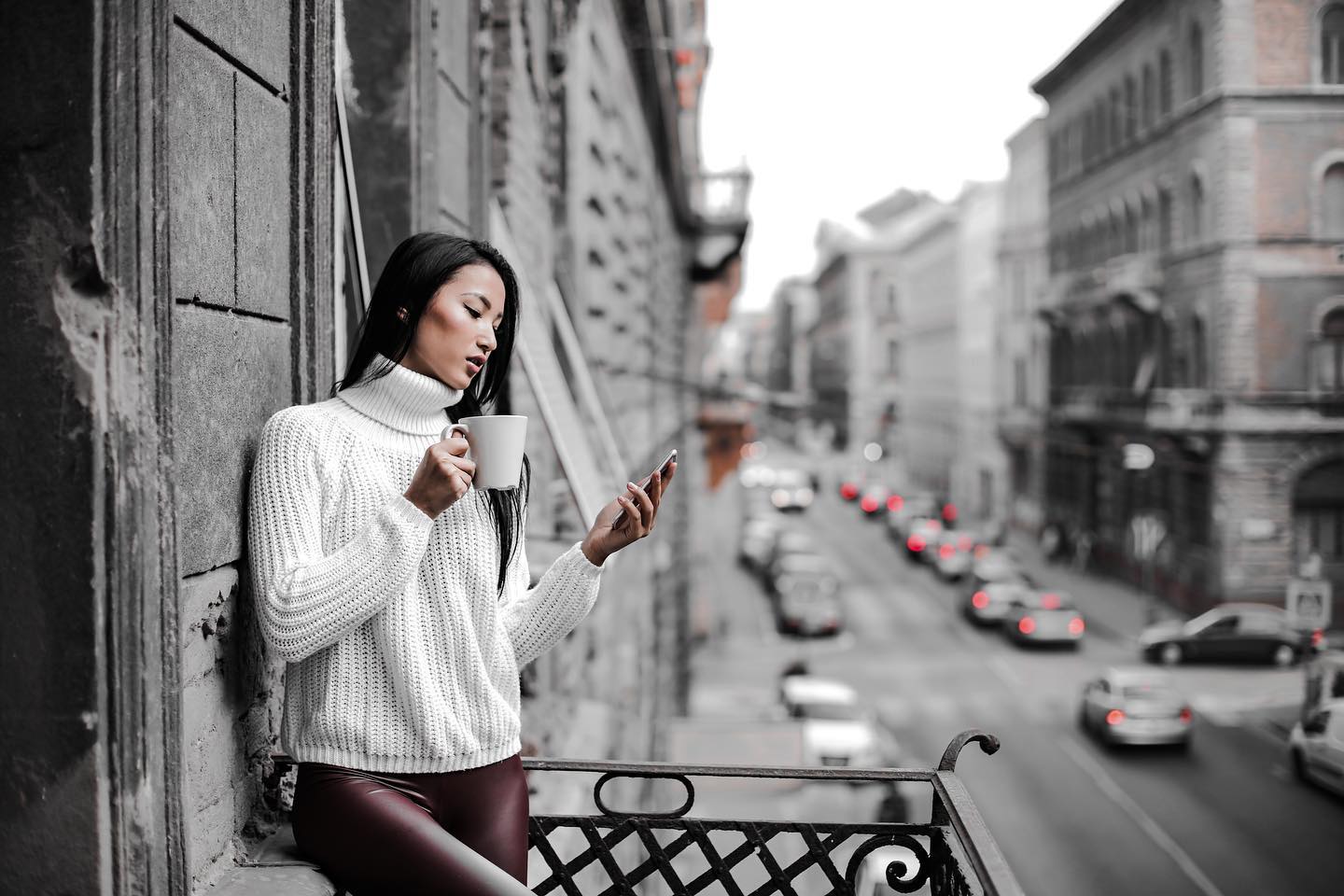 When in doubt, post it out! Make sure you're staying consistent with your posts! This means similar
aesthetic, colour palette, and timing.
📱
#smmireland #socialmediamarketing #marketingireland #brandingireland #instagramireland #contentcreation #galway #wildatlanticway