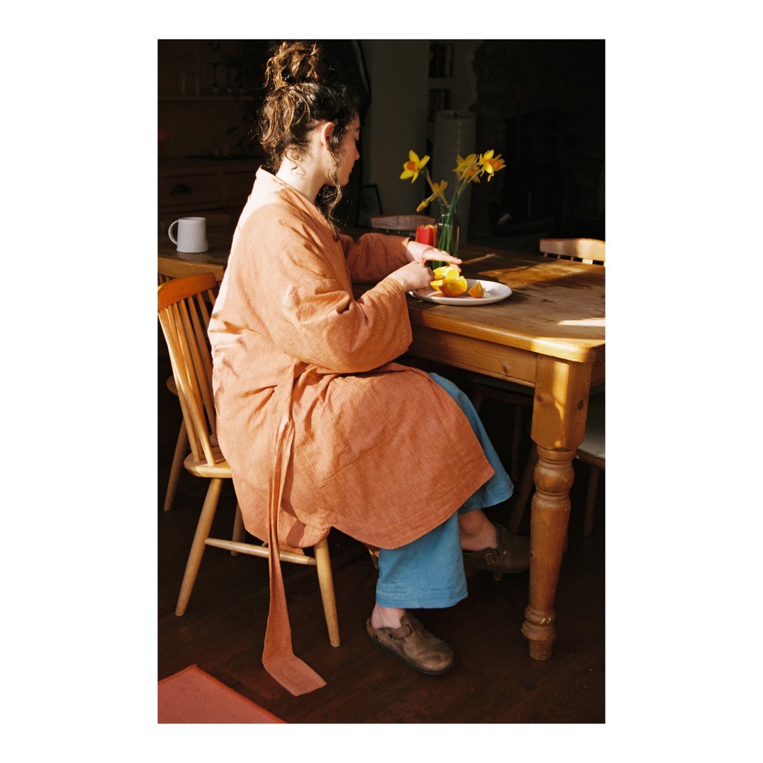 Made a quilted robe from some delectable naturally dyed hand-woven fabric 🤲 gonna just live in this for the foreseeable I recon 😏⠀⠀⠀⠀⠀⠀⠀⠀⠀
.⠀⠀⠀⠀⠀⠀⠀⠀⠀
.⠀⠀⠀⠀⠀⠀⠀⠀⠀
.⠀⠀⠀⠀⠀⠀⠀⠀⠀
.⠀⠀⠀⠀⠀⠀⠀⠀⠀
.⠀⠀⠀⠀⠀⠀⠀⠀⠀
.⠀⠀⠀⠀⠀⠀⠀⠀⠀
#woveninengland #madeinbristol #bristolfashion #bristolbrands #madeinengland #handmade #bespoke #madeinbritain #fashion #england #spode #handcrafted #madeinbristol #wovenintheuk #britishmadefashion #instagood #paragon #craftsmanship #madeinuk #madeintheuk #shopsmall #smallbusiness #supportsmallbusiness #glamthings #shoplocal #british #sustainablefashion #madebyhand #design #luxury