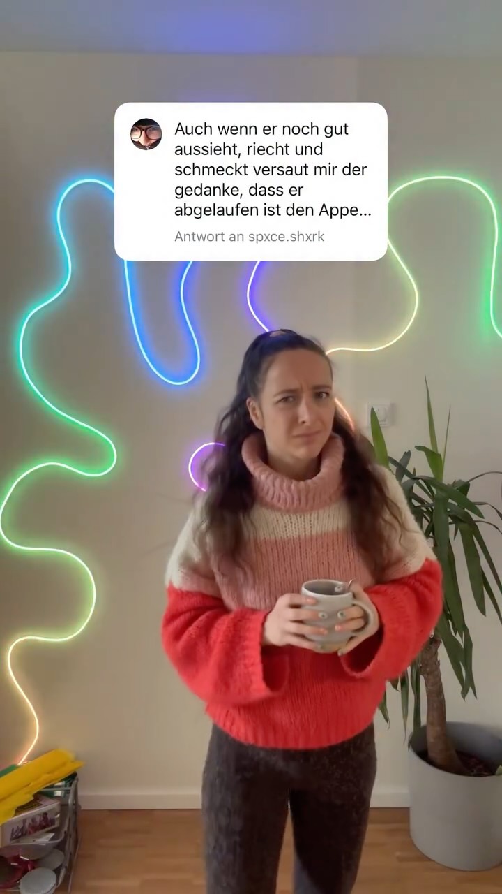 Können wir einfach normalisieren Lebensmittel nach dem MHD zu essen? 😫
Ich esse sogar Lebensmittel Monate oder Jahre später... ich checke es einfach vorher mit meinen SINNEN! 🙂↕️🤓
Bitte sagt mir, dass ihr auch lieber mit den Sinnen checkt, als nur so einem Datum zu vertrauen. 👀🫡