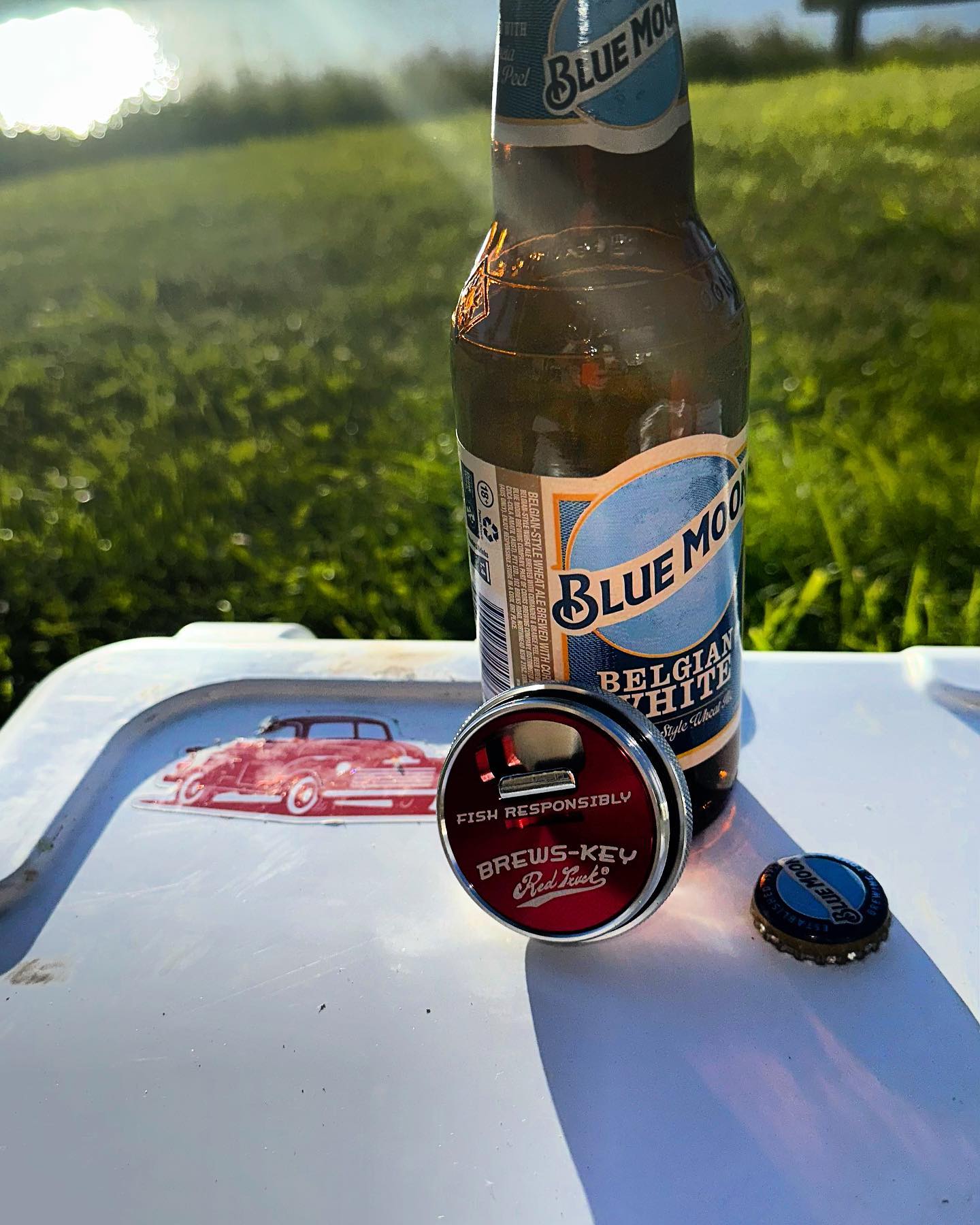 After a hard days fishing and you’ve worked up a thirst @redtruckflyfishing has got you covered with a brews-key from the top of the rod tube. Never be without an opener again. www.geartruck.com.au. #fishresponsibly #flyfishing #flylife #troutporn #troutfishing #flyfishingtravel