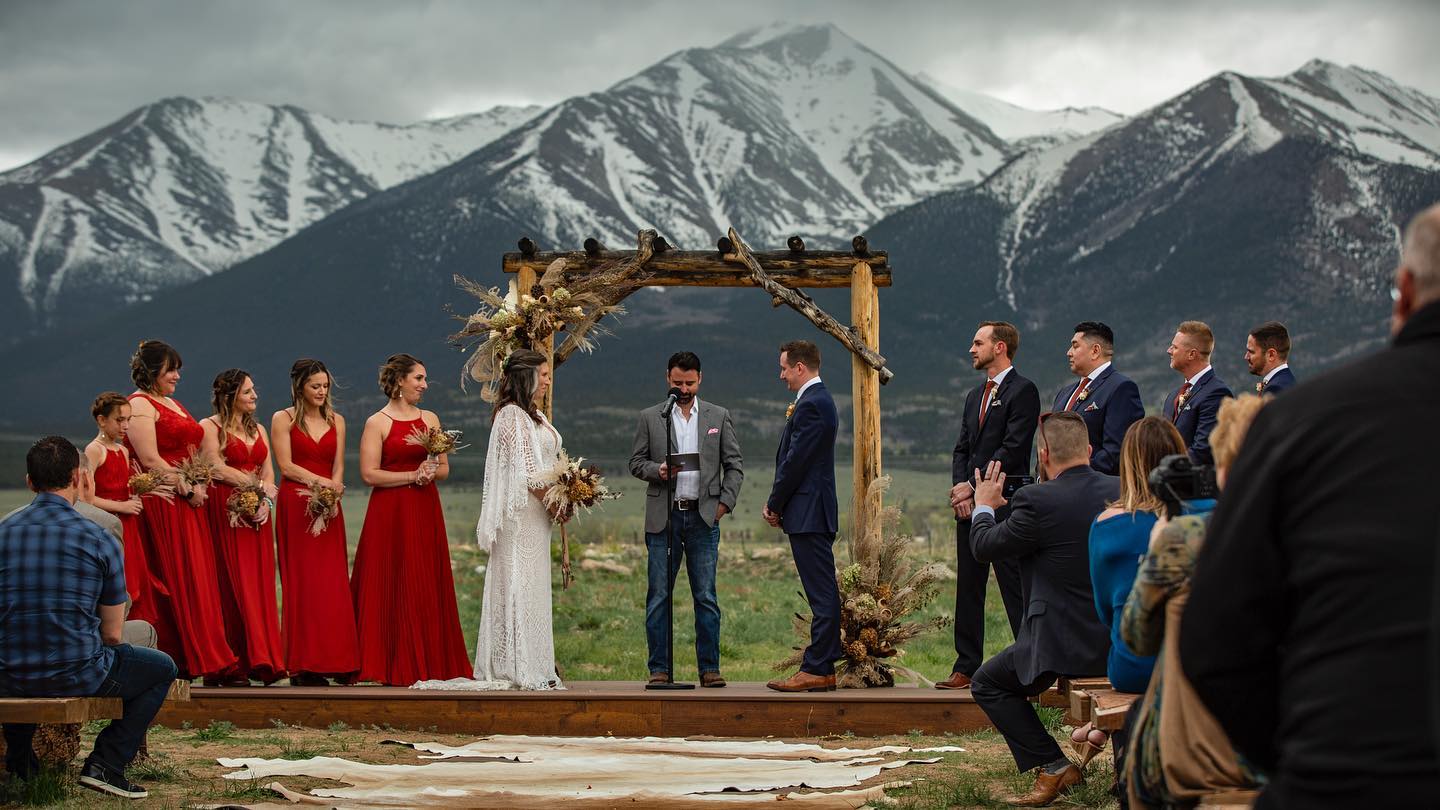 A wonderful backdrop for a wonderful wedding…
.
.
.
.
#coloradowedding #buenavistacolorado #weddingplanner #coloradoweddingstyle #rockymountainwedding #rockymountains #weddingphotographer #weddingfilmmaker