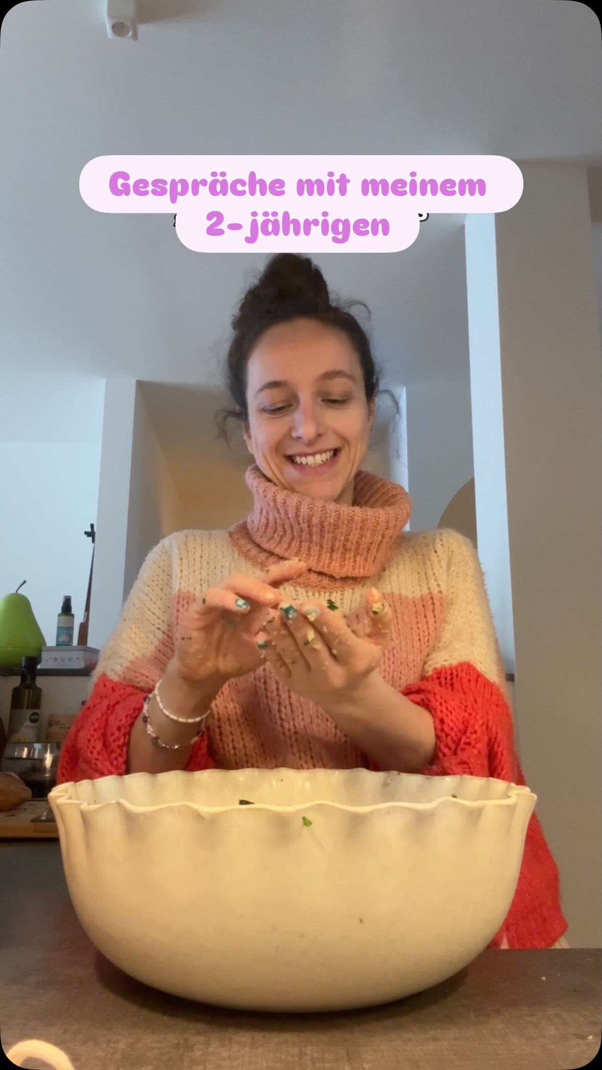 Boah, ich liebe diese Gespräche so! 😭🫶
Kann mal jemand auf Pause drücken, ich hoffe das hört niemals auf. (Hab jetzt schon Angst vor der Pubertät 🫡)
Beim Mittagessen dann natürlich trotzdem nur 2 Gabeln von den Klößen gegessen, haha aber zumindest probiert. 🤌🏻🤝