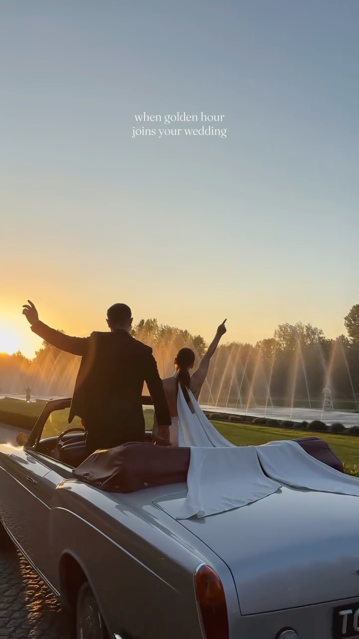 Golden hour really hits different on your wedding day 🌅🥹✨
Planner - @veil_veu
Venue - @solardalevada_lagodoscisnes
Photography - @moisessoaresw_photographer
Dresse - @evalendel
Suits - @whitfieldandward
Bride Makeup - @kiimmiki
Bride Hair - @hayleyboothmakeup
Content creator - @forevermorecontent