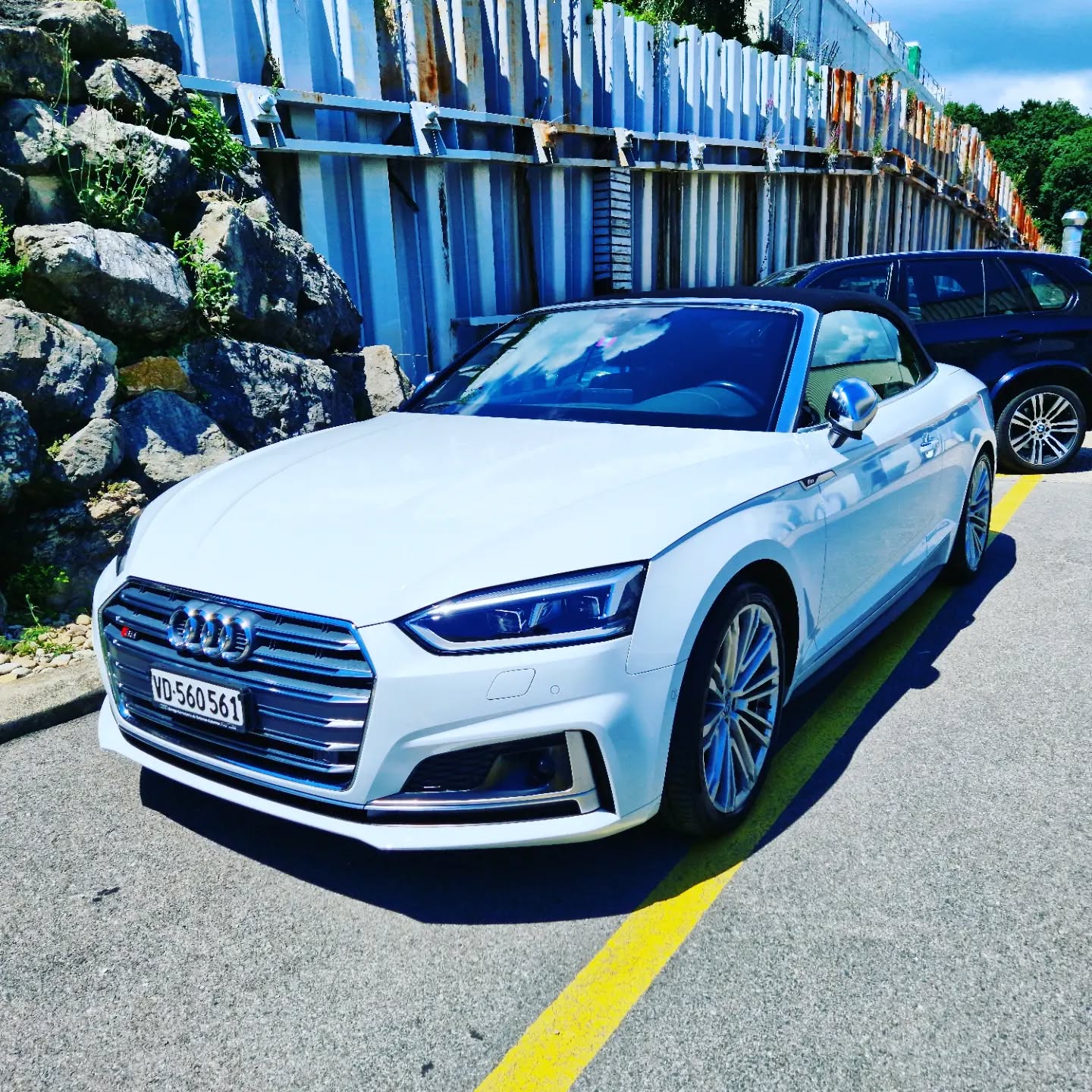 Www.carrosseriebra.ch
Jolie Audi S5 cabrio ... the best for summer😎😎💯💯
#cars #carstagram #carsofinstagram #carrosserie #carrosseriesuisse #carsoftheday #carrosseriebra #automobile #atelierautomobile #atelierdereparationautomobile #supercars #suv #sportcars #blackcars #audiquattro #audisport #audirs5 #audilove #audi_official #audirs #bestcars #voituredeluxe #voiture #voituredesport #automobile #automotive #autos #reparationsautomobiles #audiclub #audis5 #apiedcestbienmaiscestlong