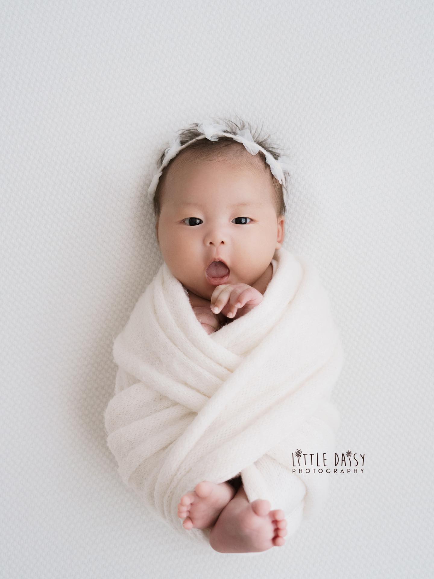 The in-between moments are always my favorite 🤍
#sglittledaisyphotography #sgnewborn #sgnewbornphotographer #sgnewbornphotography #babies newborn newbornsingapore sgmums sgmummyblogger sgbaby sgbabies singaporebabyphotographer babyphotographysingapore singaporenewbornphotograper
singaporenewbornphotography