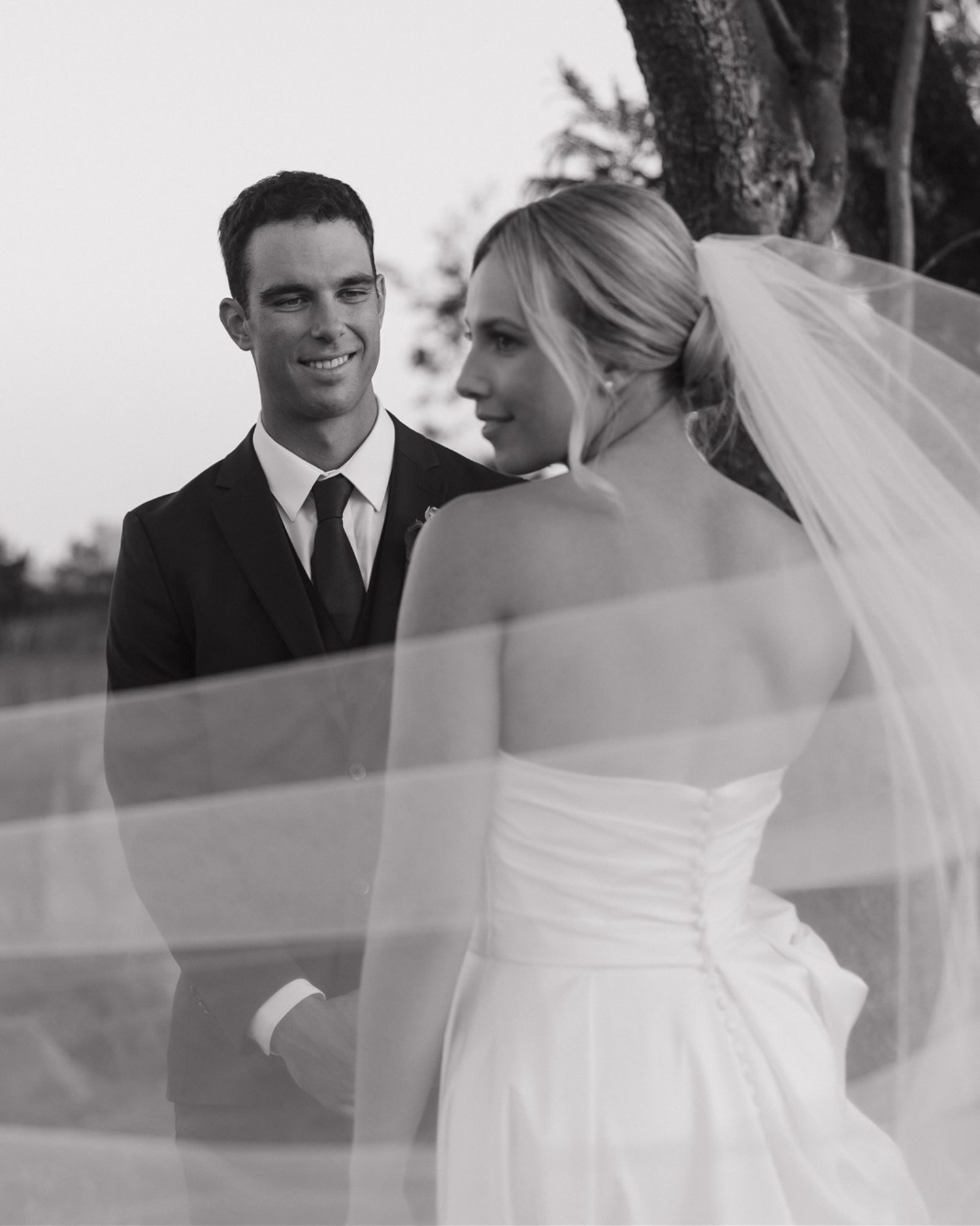 I’m not here to take over your day.
I’m here to notice it—
the glances, the pauses, the people who matter most.
That’s where the story lives.
Venue/ Catering/ Bartending - @glenannieevents
Photography -@macspeopleportraits
Videography - @landon_pacheco
Florist - @chagantiforalsandevents
HMU - @larouge.artistry
Brides Dress and accessories - @Luv_bridal
Bridesmaids Dresses - @showmeyourmumu
Grooms Attire - F @friartux
Officiant - Zak Shellabarger
DJ - @djzekesb
Stationary or Invitations - @shinewedding
Cake/Desserts - @annasbakerygoleta