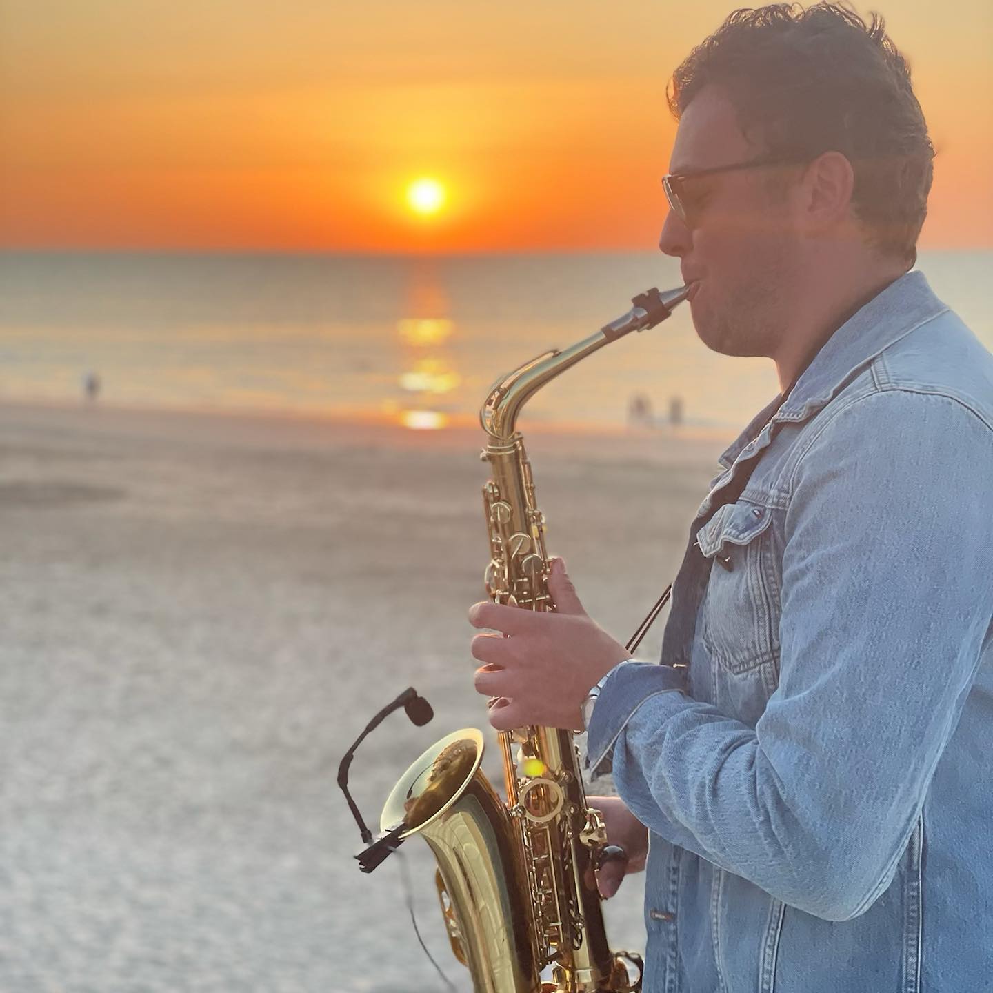 Merci pour cette semaine de folie w/ @adn_djsax ! Quel pied… #ADNFOREVER 🚀